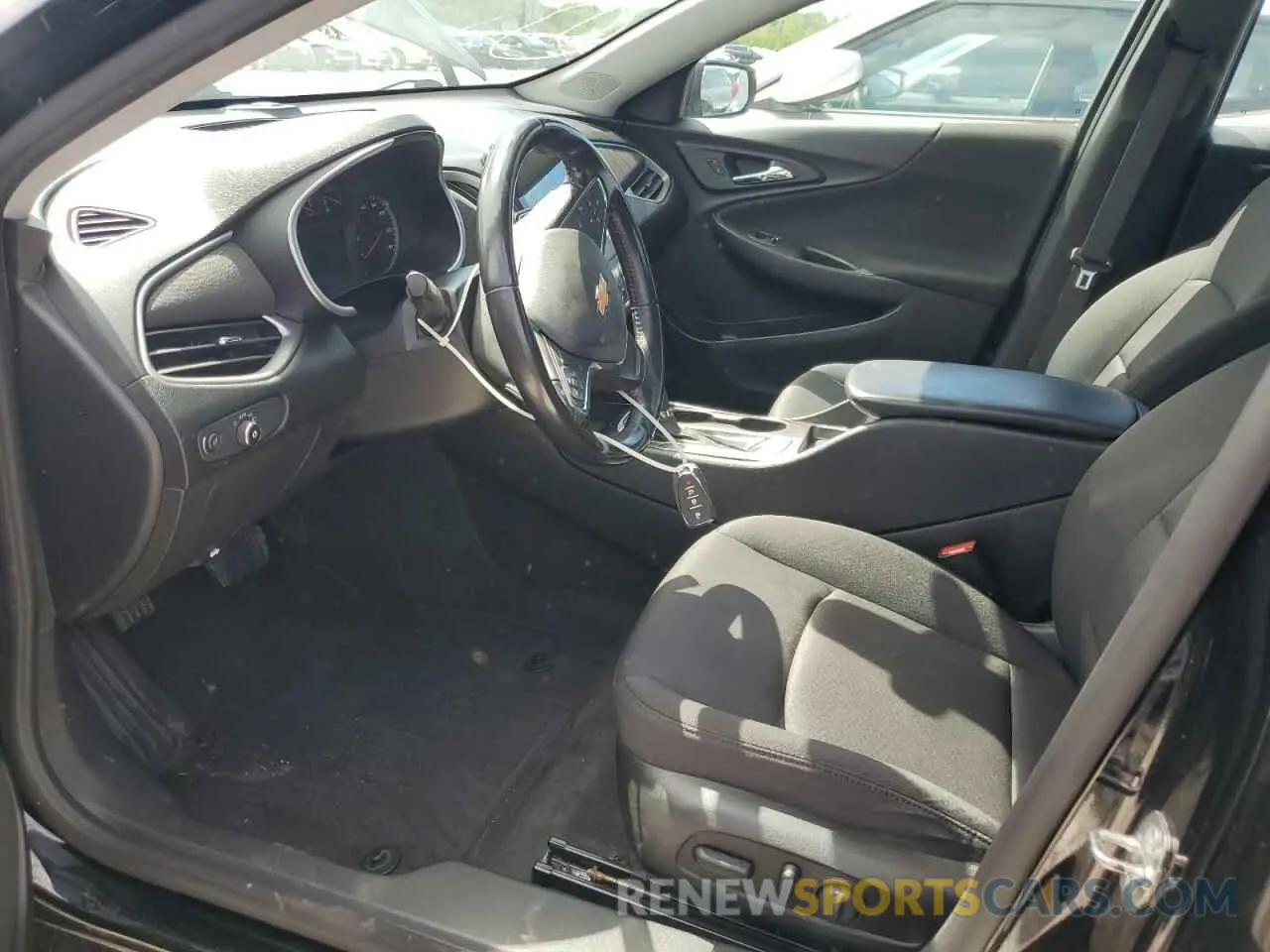 7 Photograph of a damaged car 1G1ZG5ST6LF136618 CHEVROLET MALIBU 2020