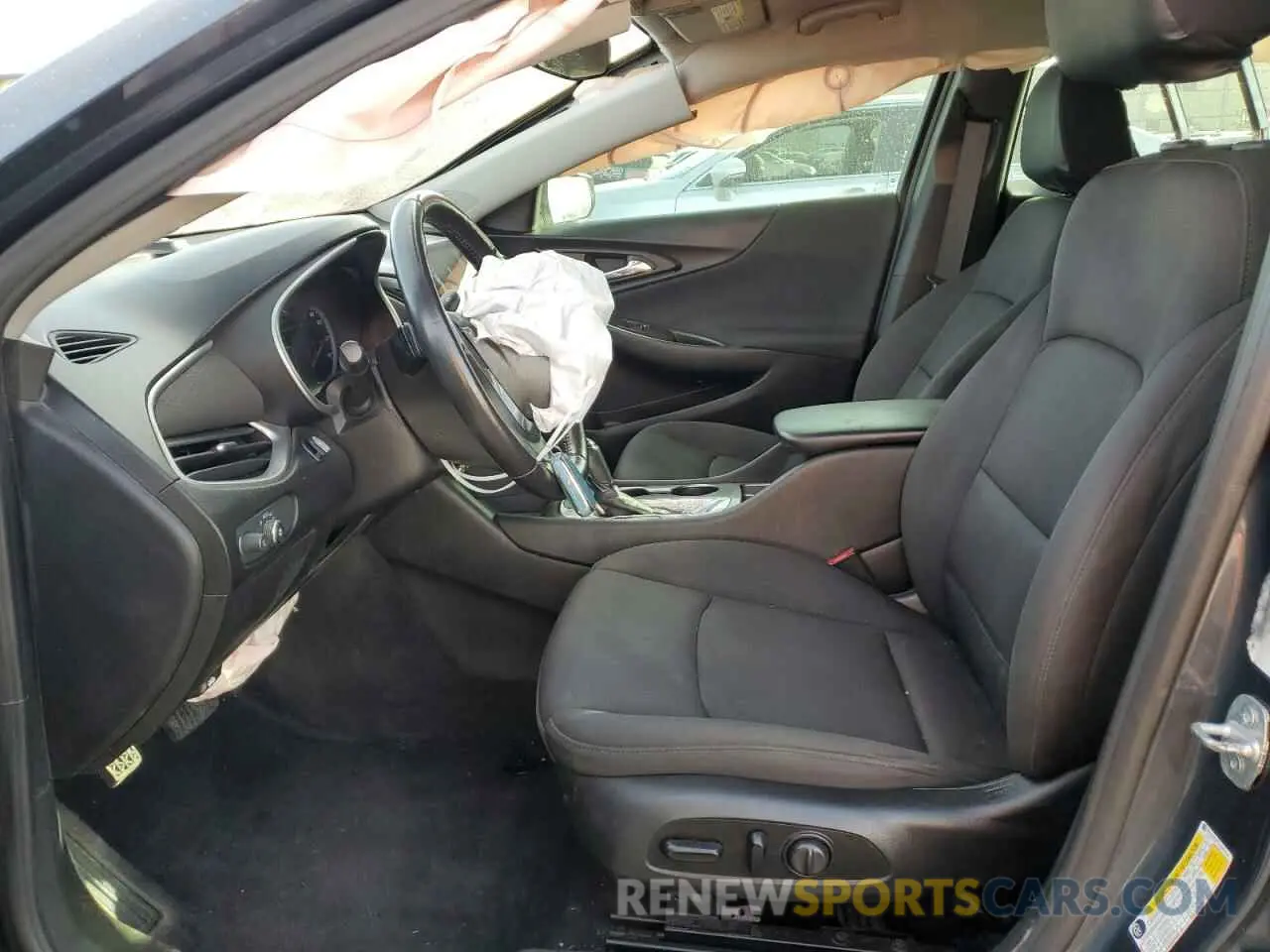 7 Photograph of a damaged car 1G1ZG5ST7LF057314 CHEVROLET MALIBU 2020