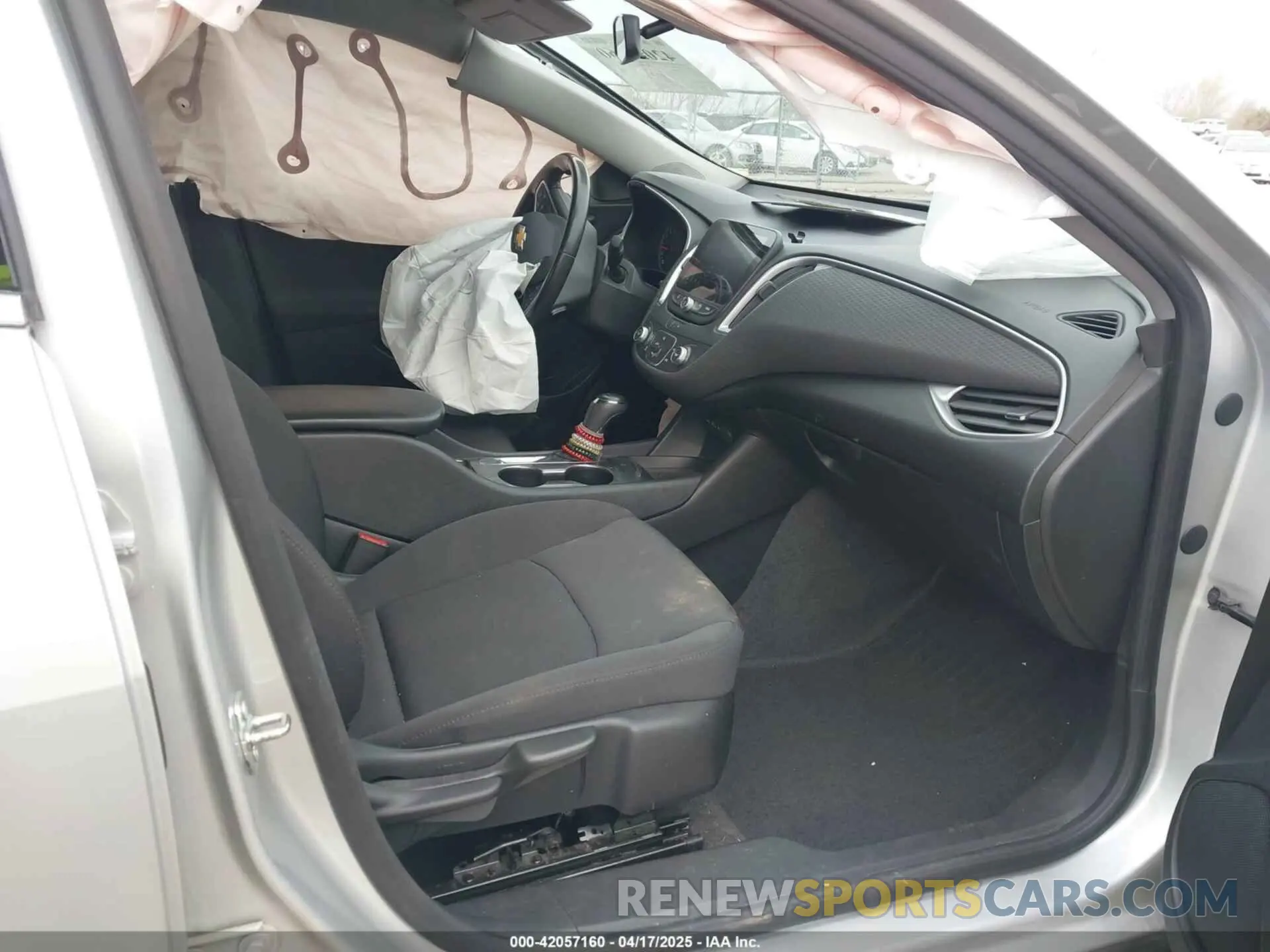 5 Photograph of a damaged car 1G1ZG5ST7LF066286 CHEVROLET MALIBU 2020