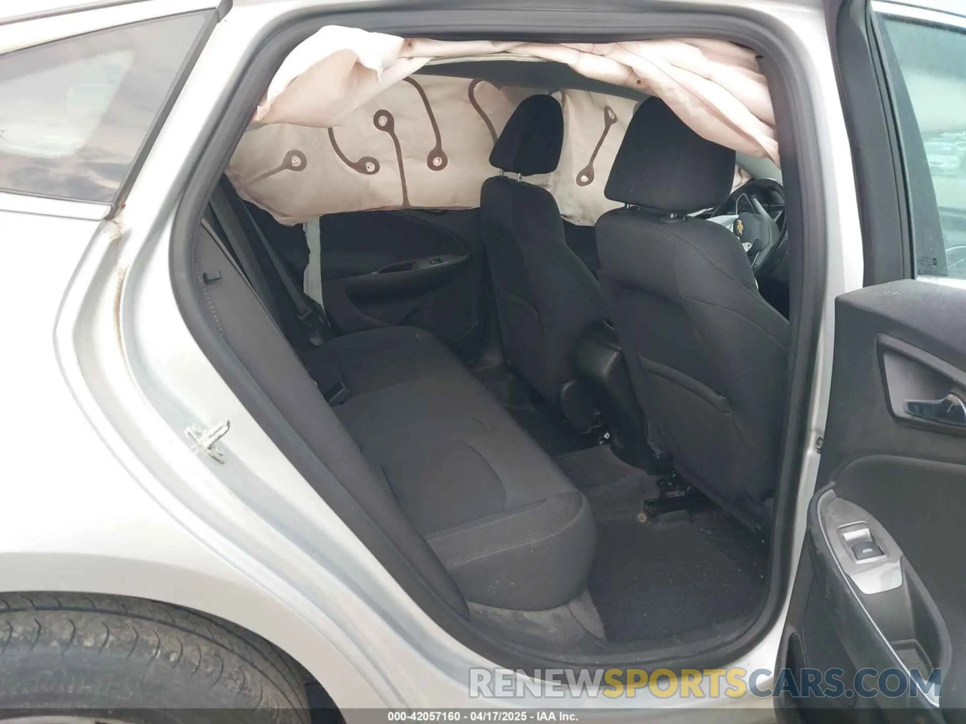 8 Photograph of a damaged car 1G1ZG5ST7LF066286 CHEVROLET MALIBU 2020