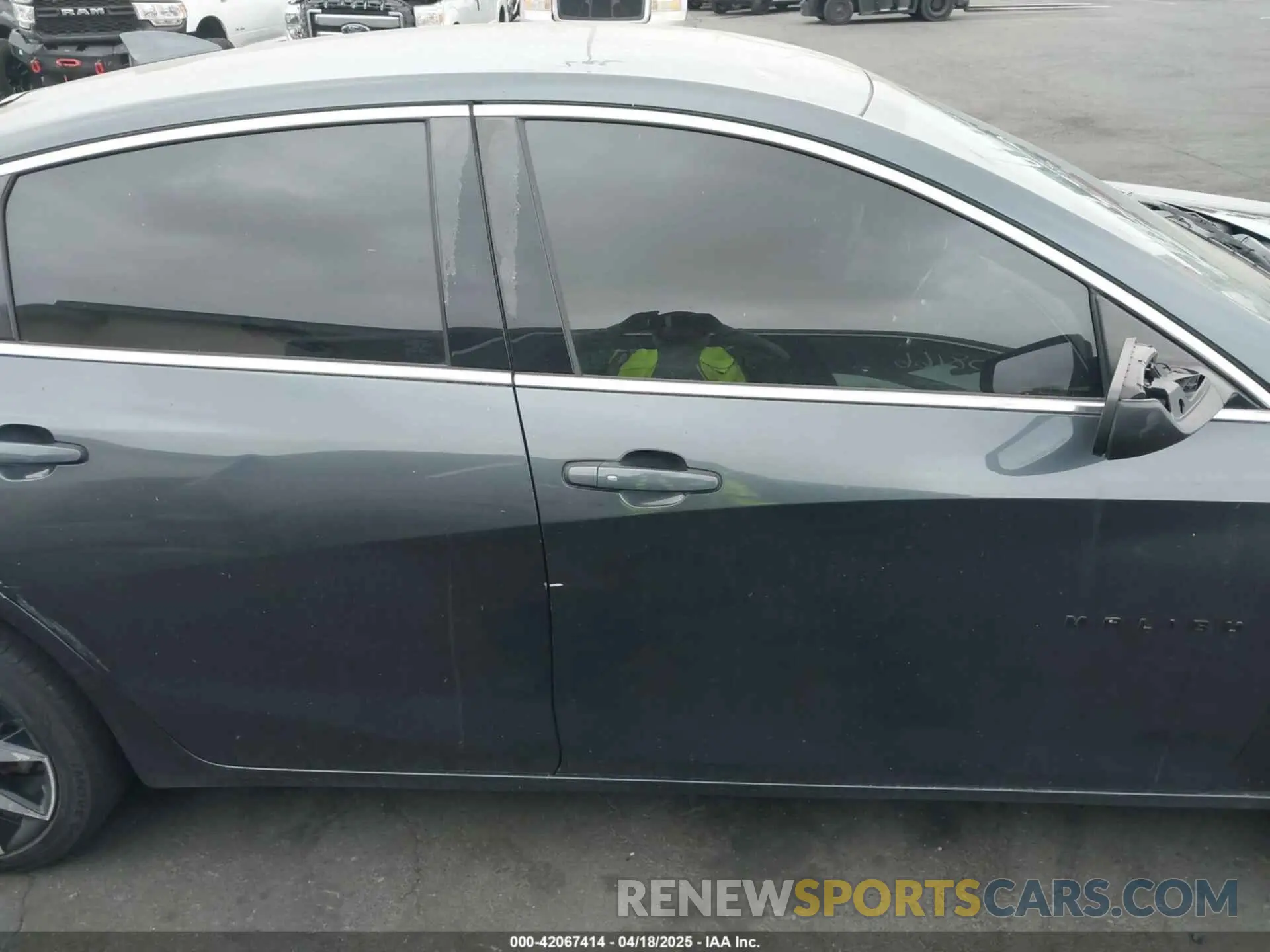 13 Photograph of a damaged car 1G1ZG5ST7LF153251 CHEVROLET MALIBU 2020