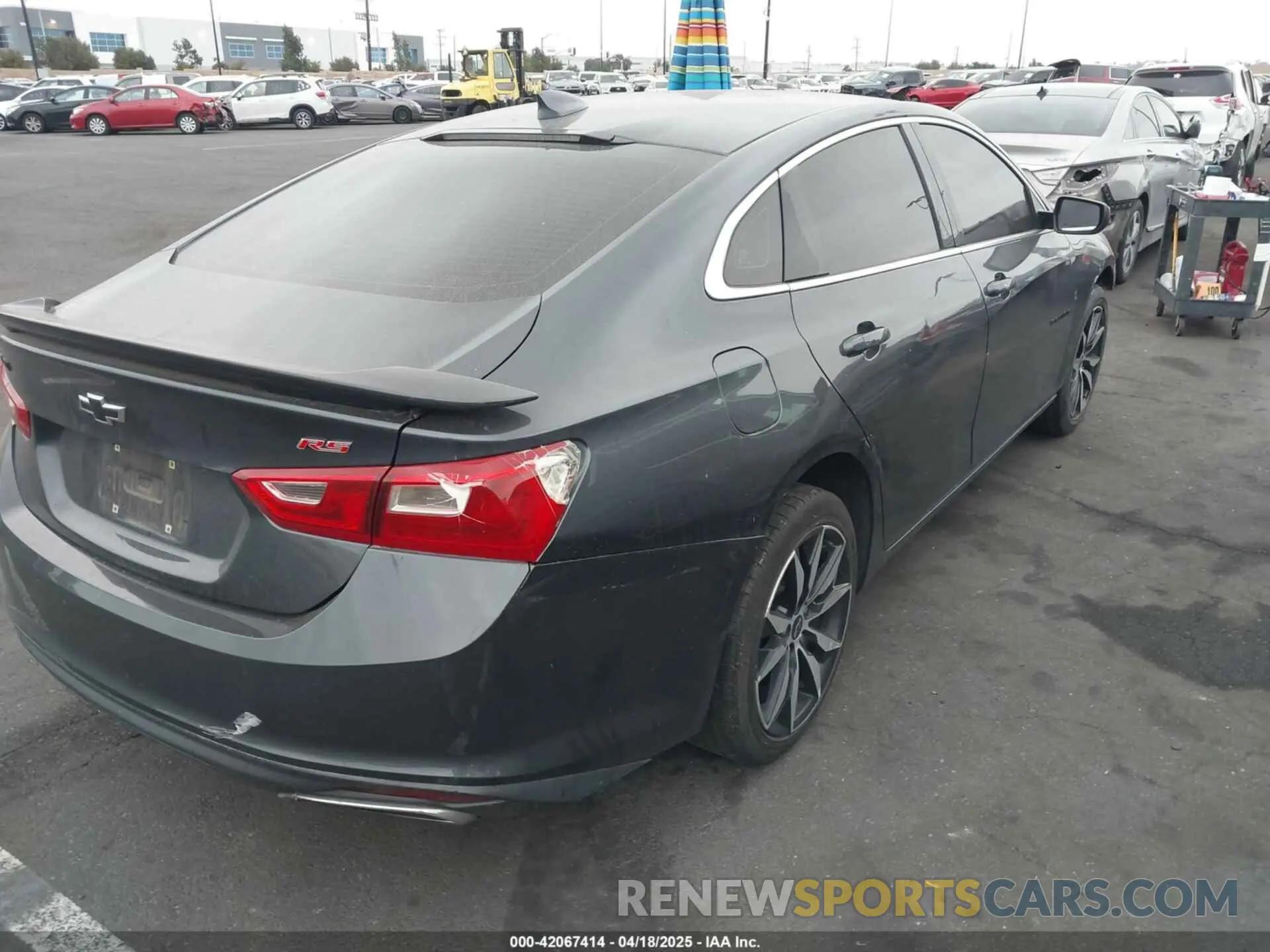 4 Photograph of a damaged car 1G1ZG5ST7LF153251 CHEVROLET MALIBU 2020