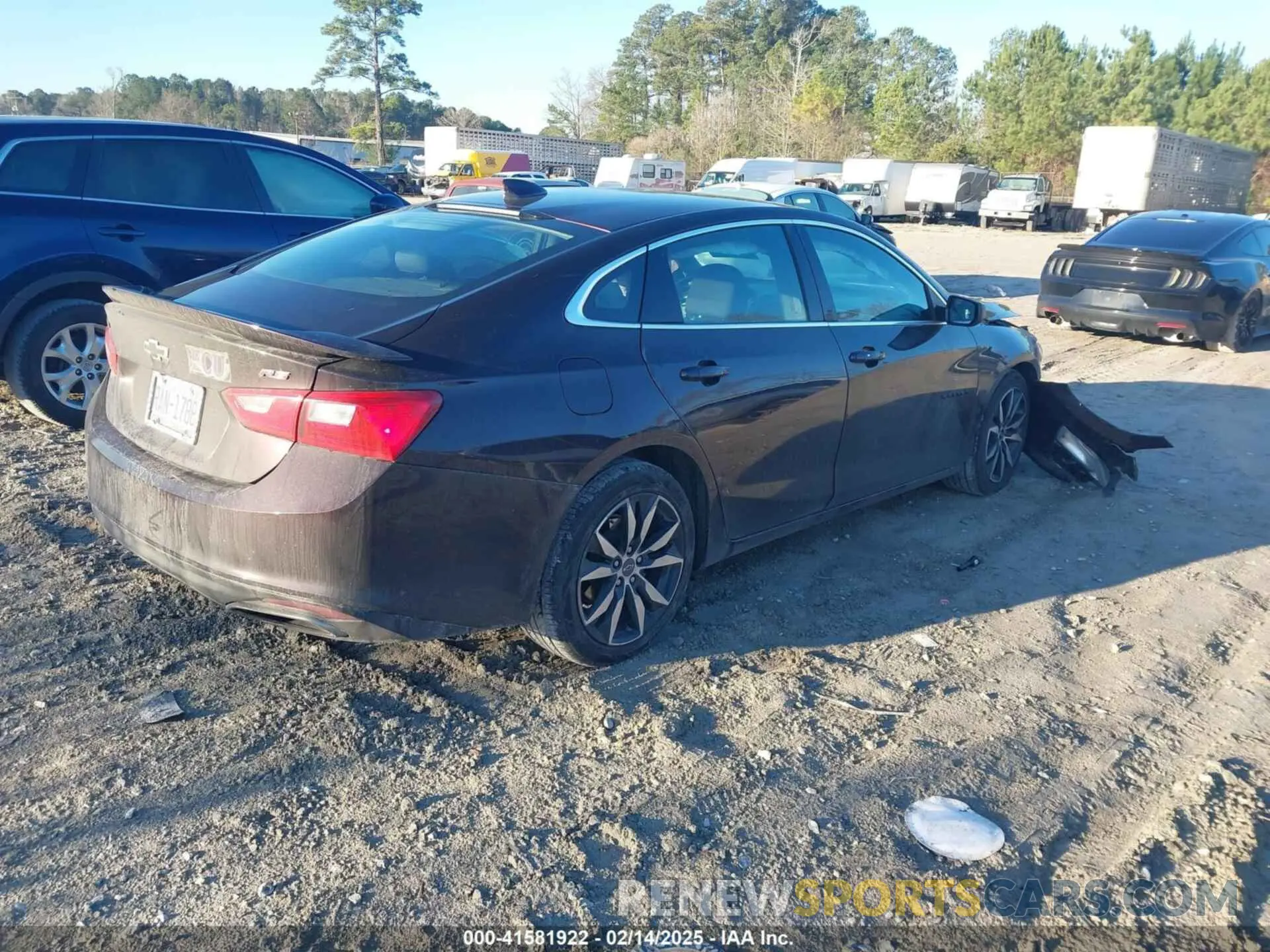 4 Photograph of a damaged car 1G1ZG5ST7LF155081 CHEVROLET MALIBU 2020