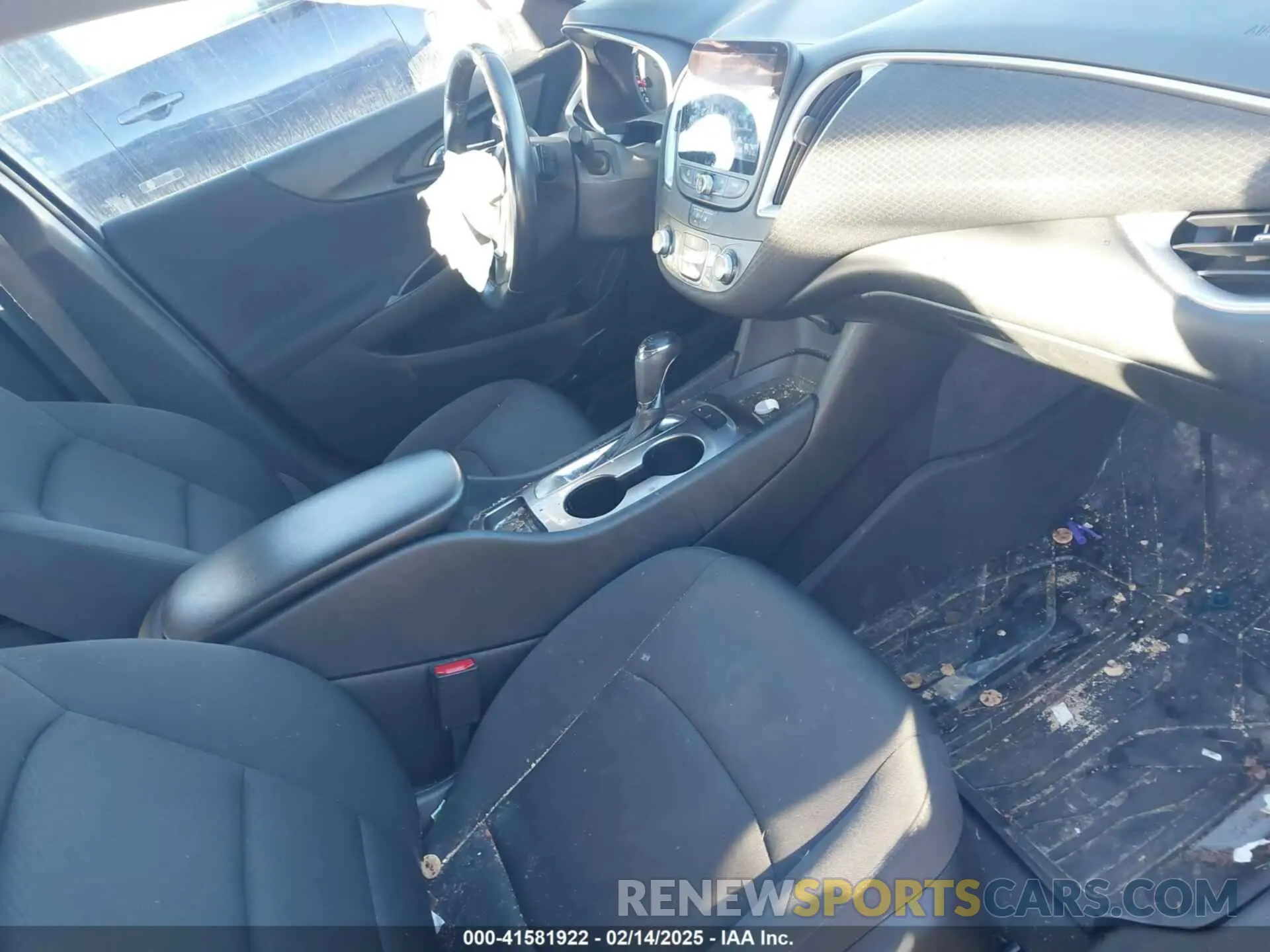 5 Photograph of a damaged car 1G1ZG5ST7LF155081 CHEVROLET MALIBU 2020