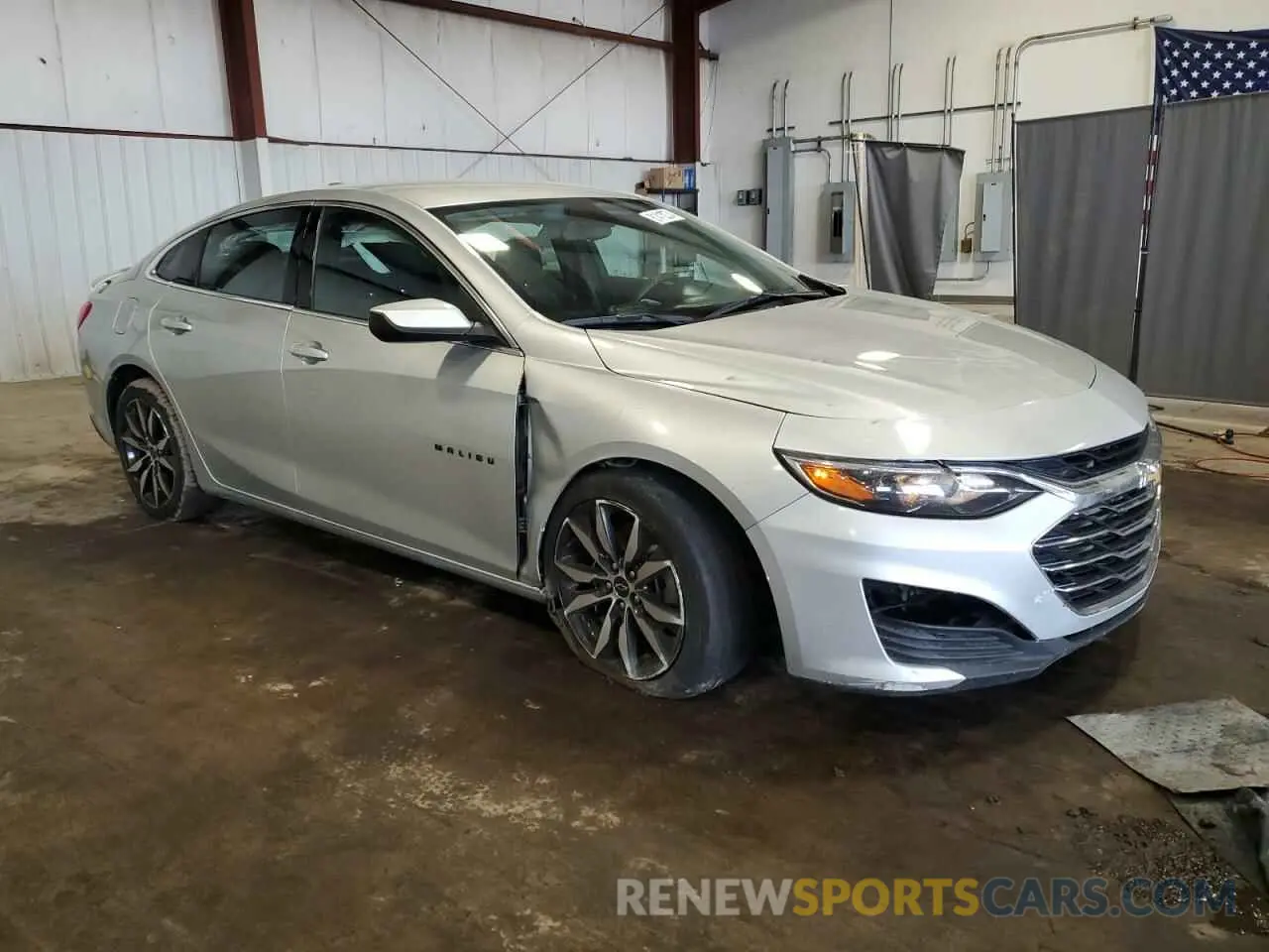 4 Photograph of a damaged car 1G1ZG5ST7LF156053 CHEVROLET MALIBU 2020