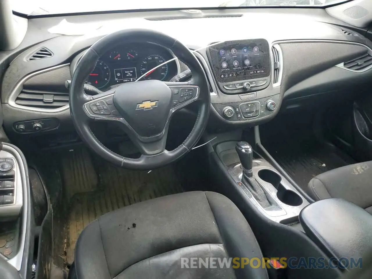 8 Photograph of a damaged car 1G1ZG5ST7LF157185 CHEVROLET MALIBU 2020