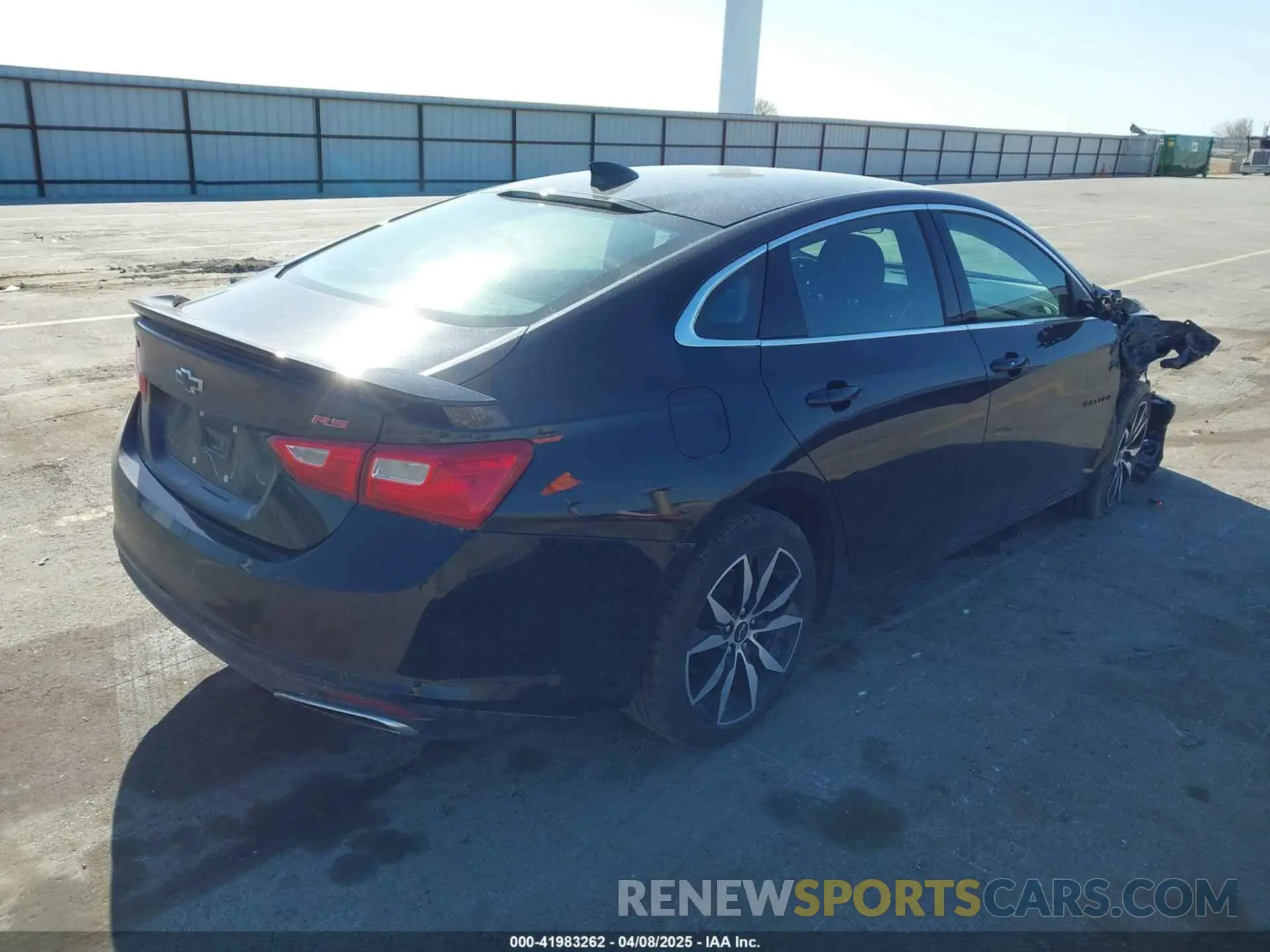 4 Photograph of a damaged car 1G1ZG5ST8LF131176 CHEVROLET MALIBU 2020