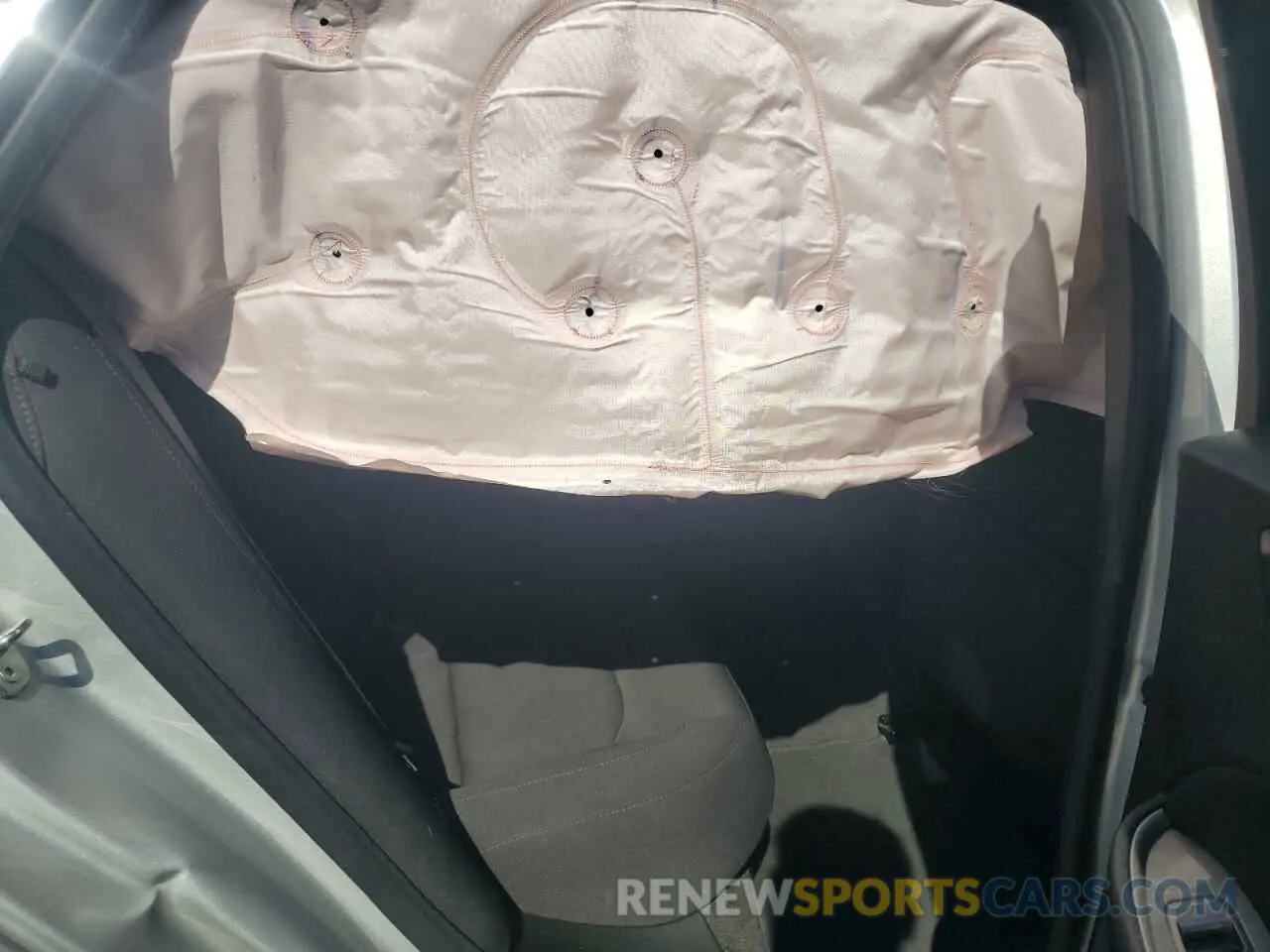 10 Photograph of a damaged car 1G1ZG5ST8LF144056 CHEVROLET MALIBU 2020