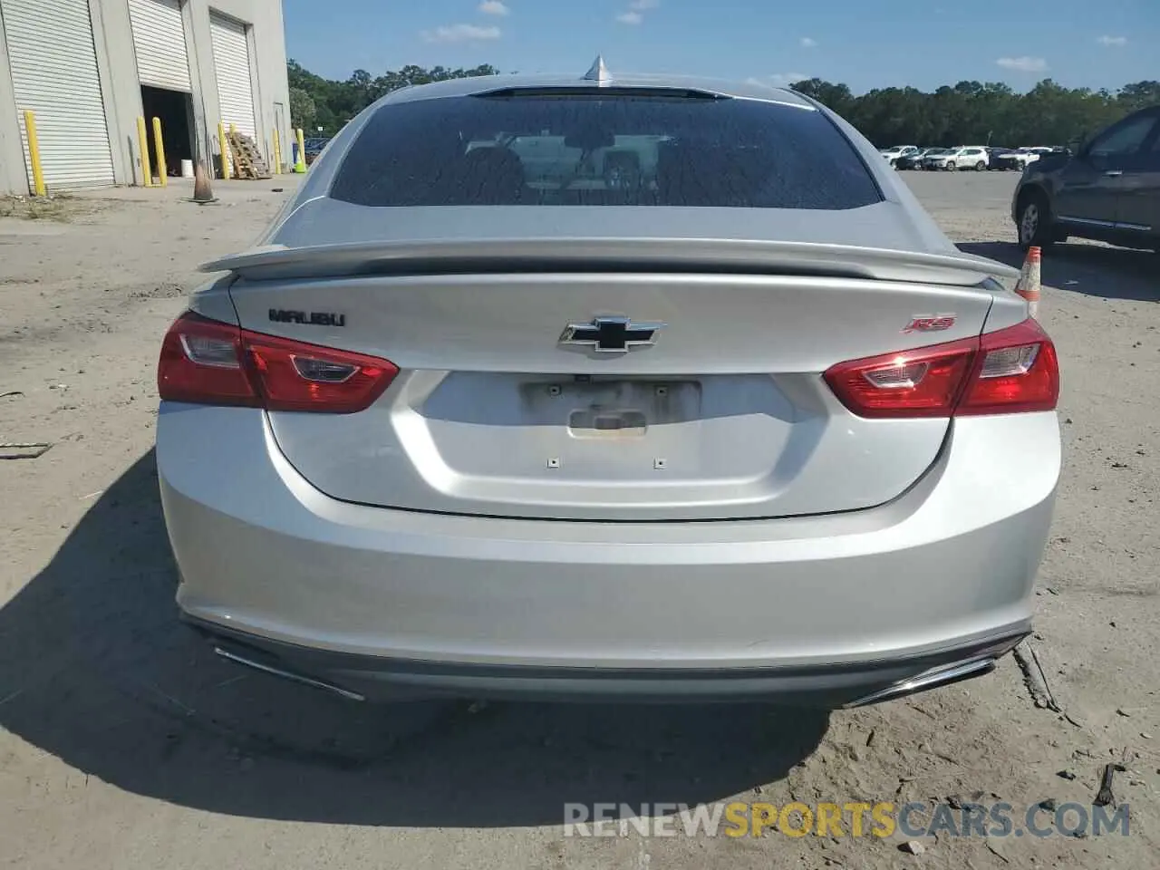 6 Photograph of a damaged car 1G1ZG5ST8LF144056 CHEVROLET MALIBU 2020