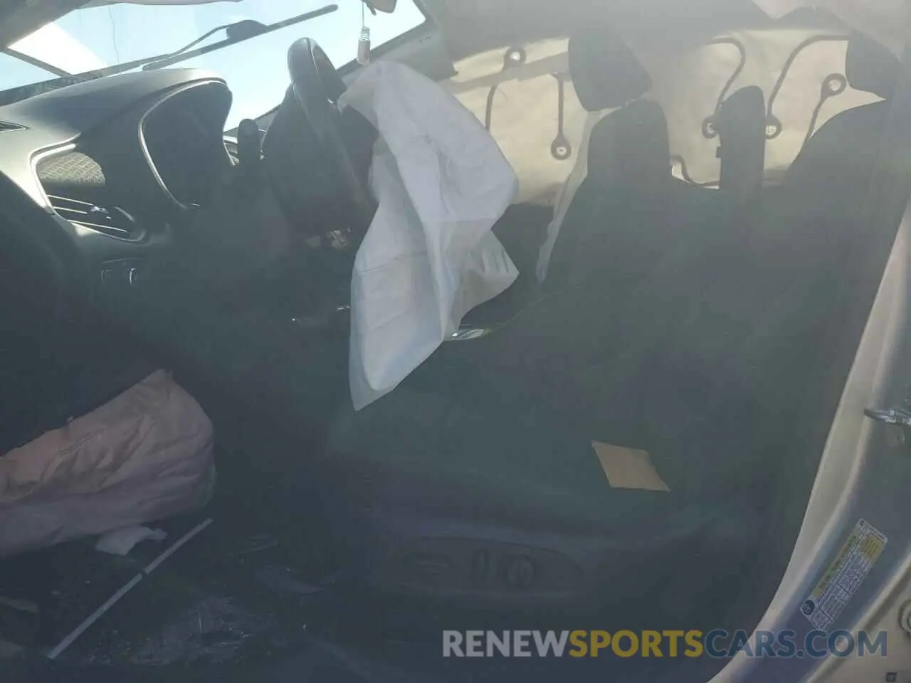 7 Photograph of a damaged car 1G1ZG5ST8LF144056 CHEVROLET MALIBU 2020