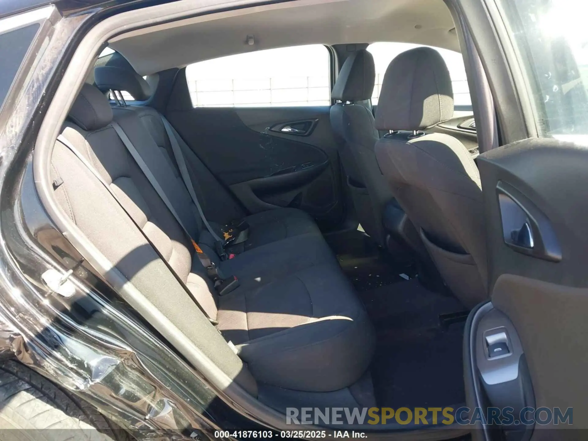 8 Photograph of a damaged car 1G1ZG5ST9LF060540 CHEVROLET MALIBU 2020