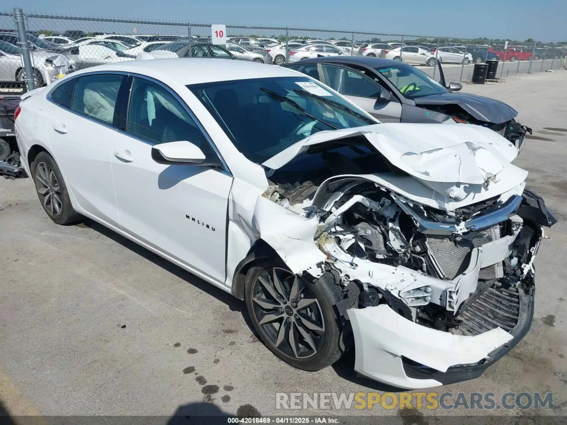 1 Photograph of a damaged car 1G1ZG5ST9LF118260 CHEVROLET MALIBU 2020