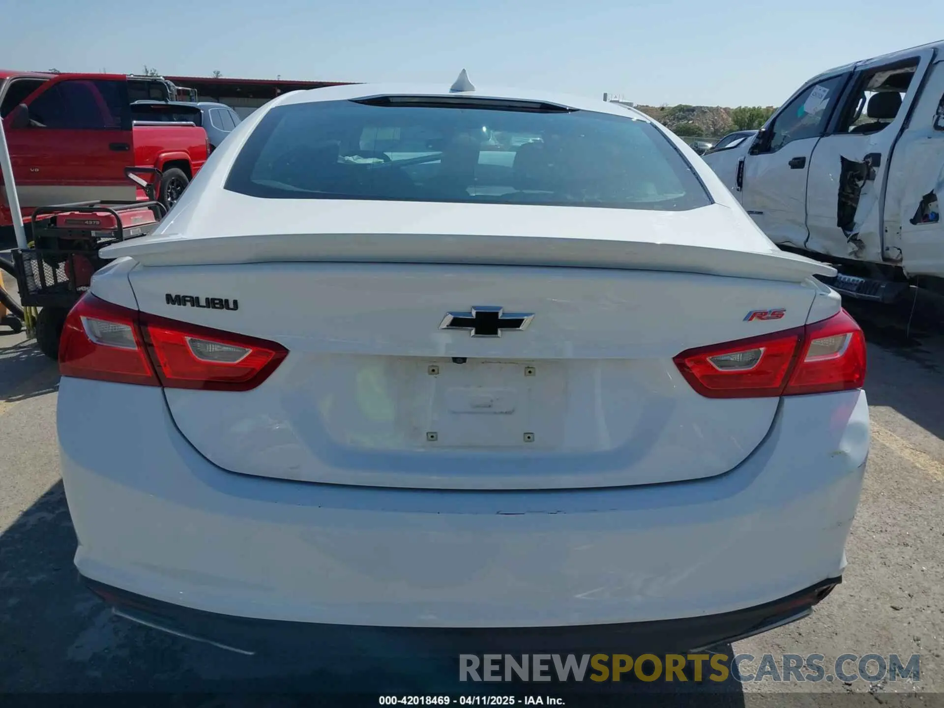 16 Photograph of a damaged car 1G1ZG5ST9LF118260 CHEVROLET MALIBU 2020