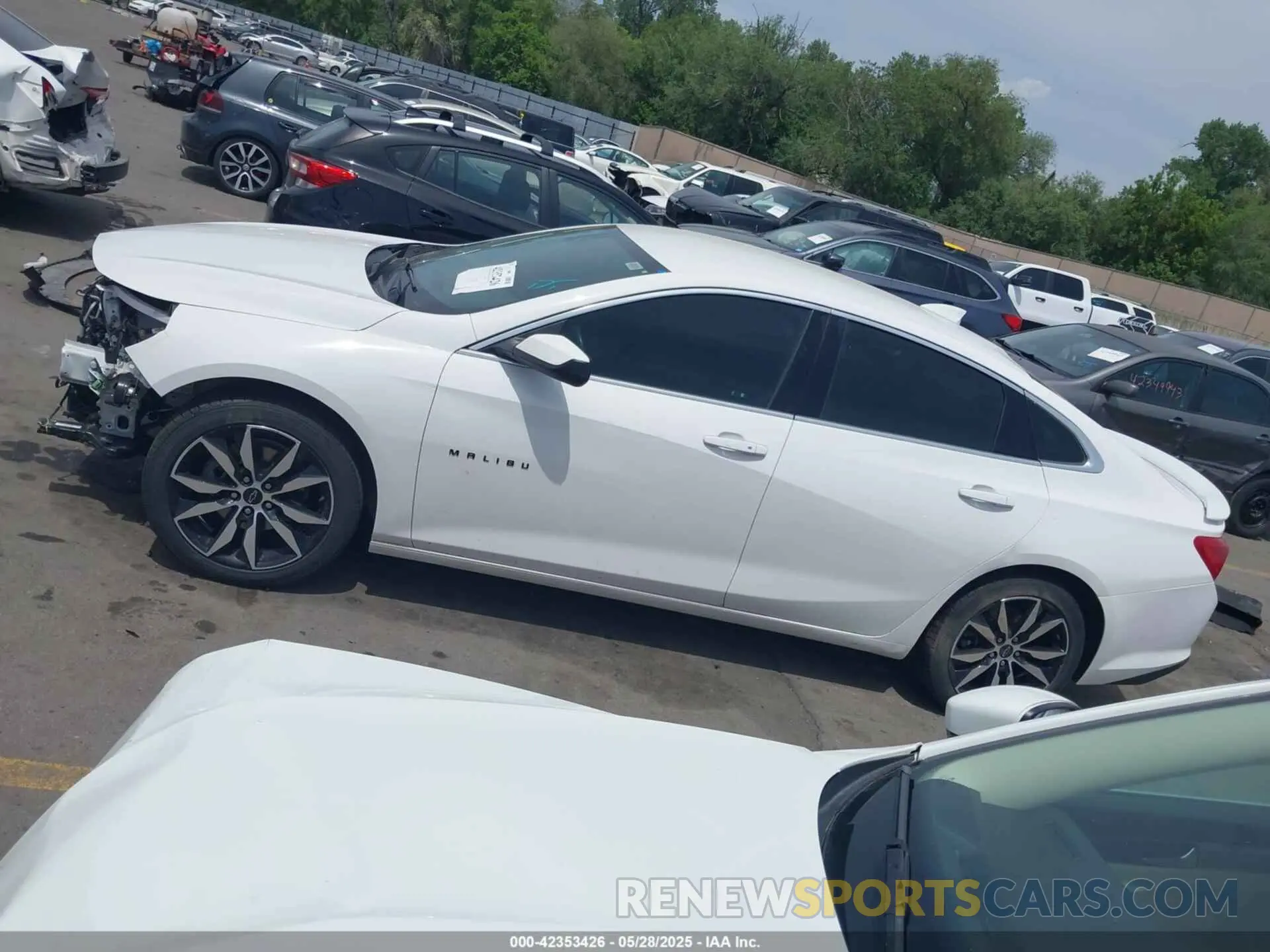 15 Photograph of a damaged car 1G1ZG5ST9LF120879 CHEVROLET MALIBU 2020