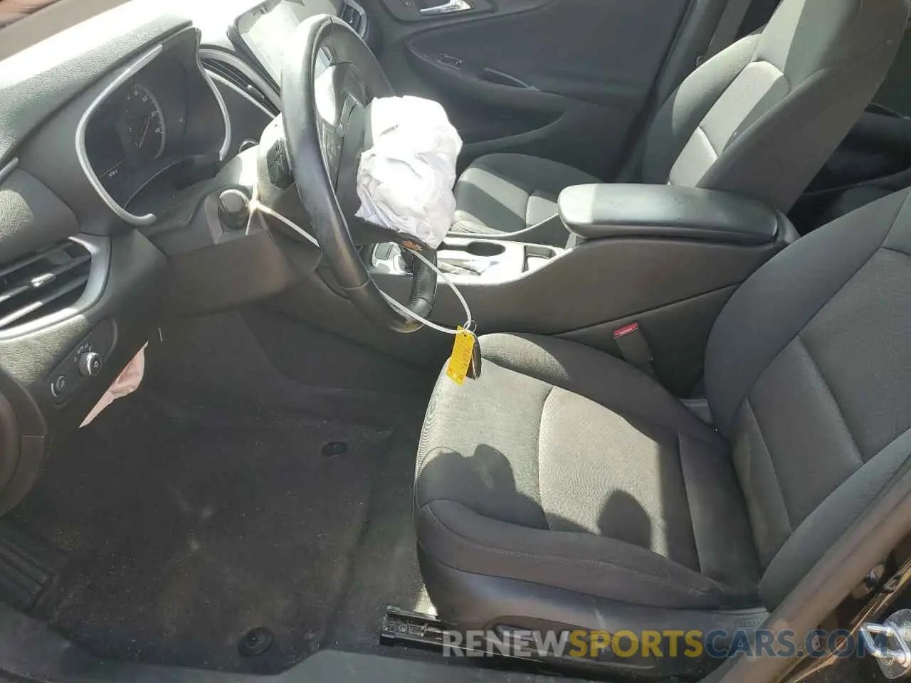 7 Photograph of a damaged car 1G1ZG5ST9LF123720 CHEVROLET MALIBU 2020