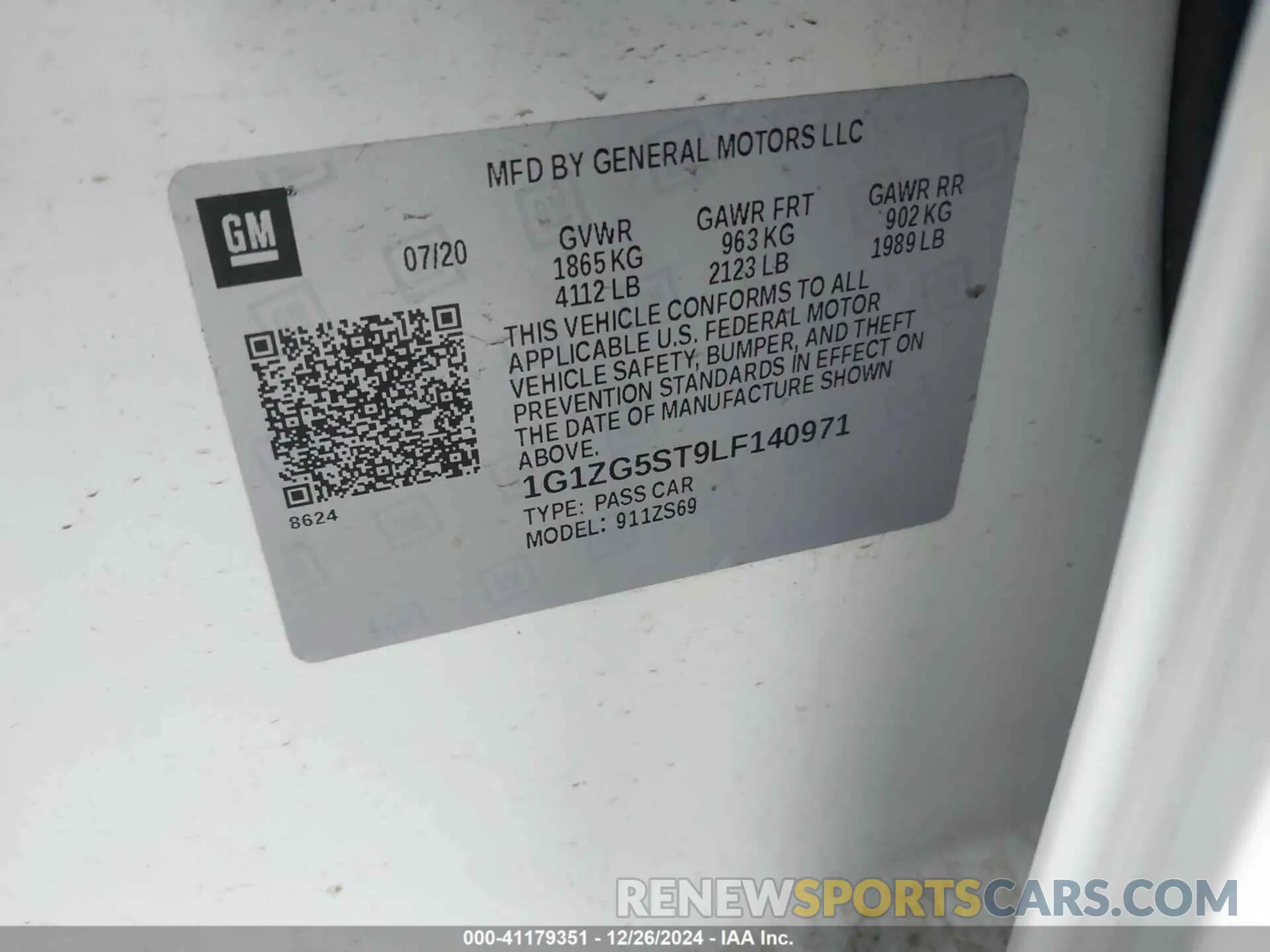 9 Photograph of a damaged car 1G1ZG5ST9LF140971 CHEVROLET MALIBU 2020