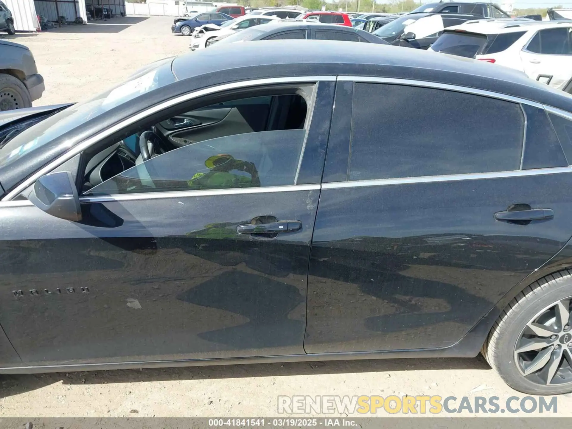 14 Photograph of a damaged car 1G1ZG5ST9LF147483 CHEVROLET MALIBU 2020