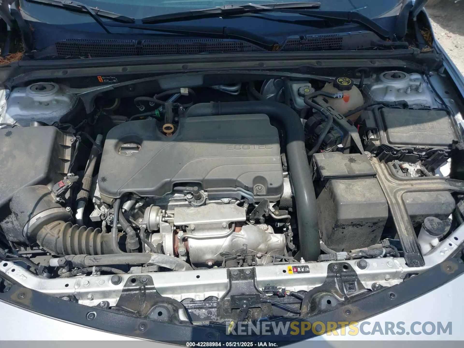 10 Photograph of a damaged car 1G1ZG5STXLF078755 CHEVROLET MALIBU 2020