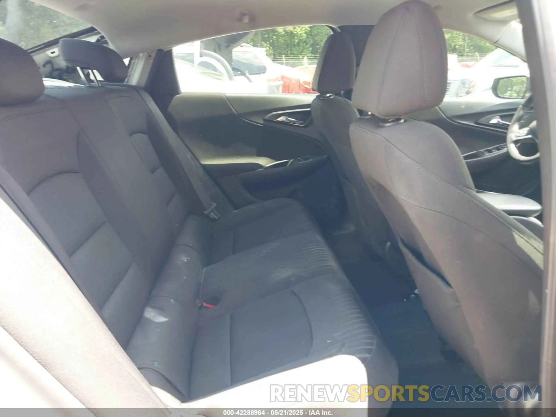 8 Photograph of a damaged car 1G1ZG5STXLF078755 CHEVROLET MALIBU 2020