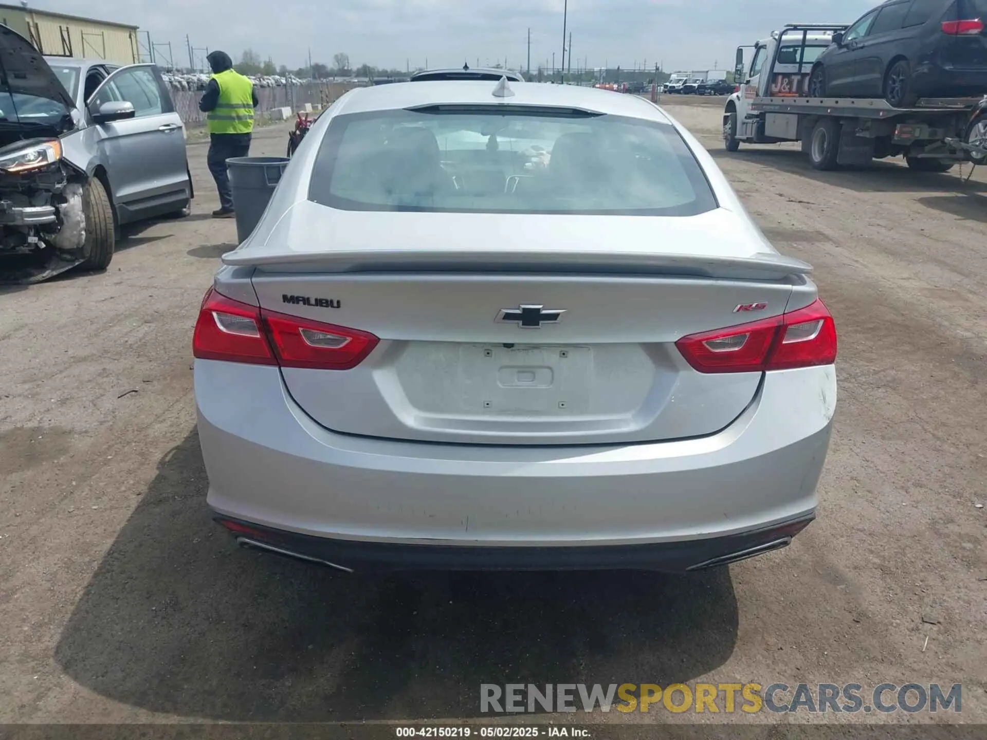 15 Photograph of a damaged car 1G1ZG5STXLF156600 CHEVROLET MALIBU 2020