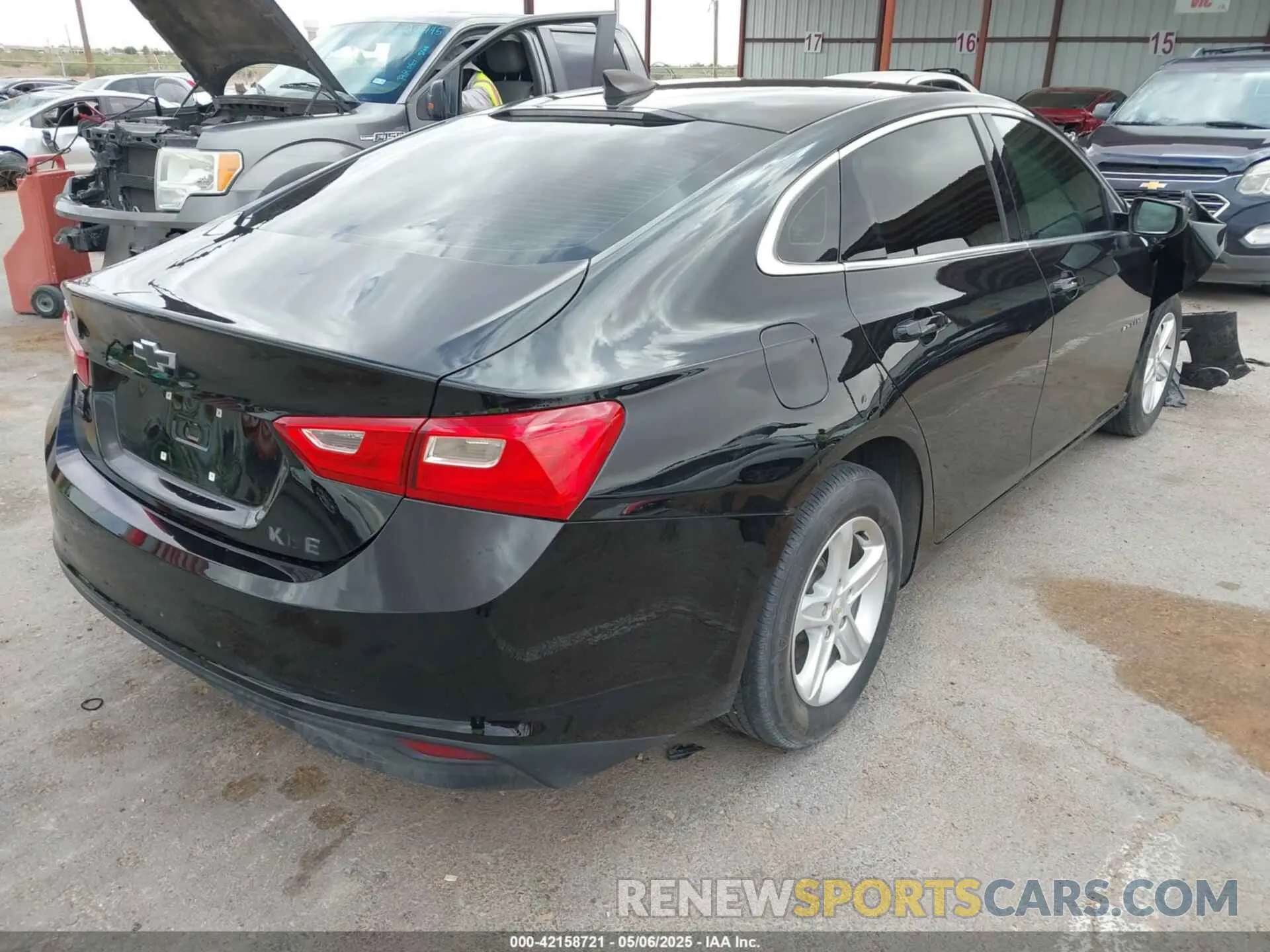 4 Photograph of a damaged car 1G1ZB5ST0MF060782 CHEVROLET MALIBU 2021
