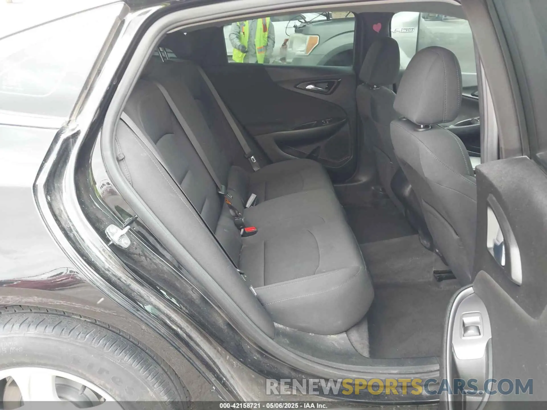 8 Photograph of a damaged car 1G1ZB5ST0MF060782 CHEVROLET MALIBU 2021
