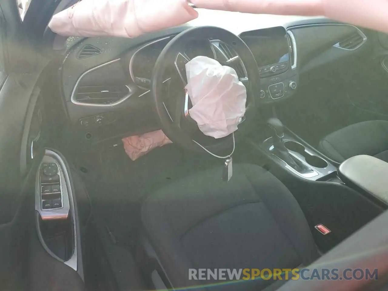 8 Photograph of a damaged car 1G1ZB5ST1MF040122 CHEVROLET MALIBU 2021