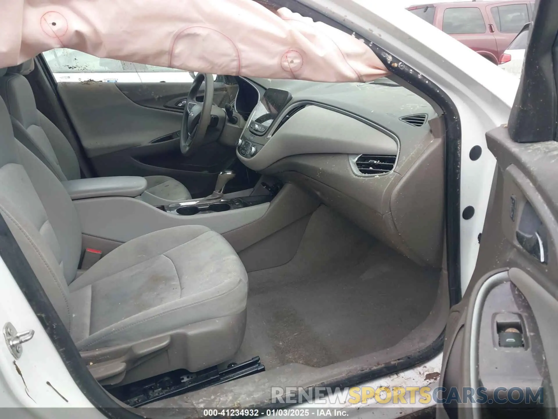 5 Photograph of a damaged car 1G1ZB5ST3MF000012 CHEVROLET MALIBU 2021