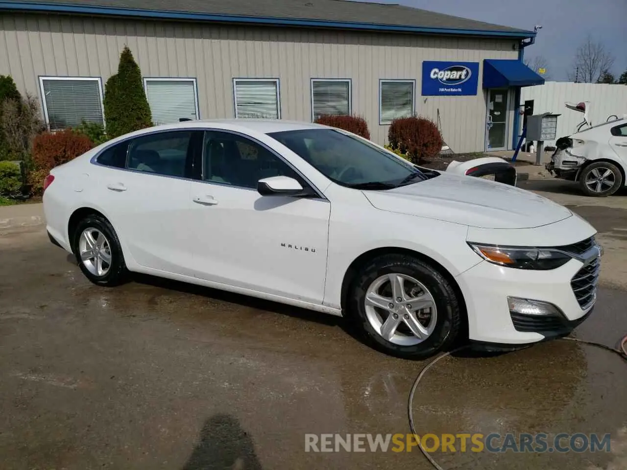 4 Photograph of a damaged car 1G1ZB5STXMF058618 CHEVROLET MALIBU 2021