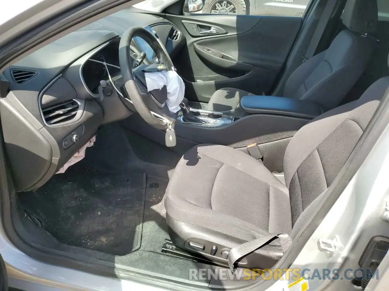 7 Photograph of a damaged car 1G1ZC5ST0MF085016 CHEVROLET MALIBU 2021