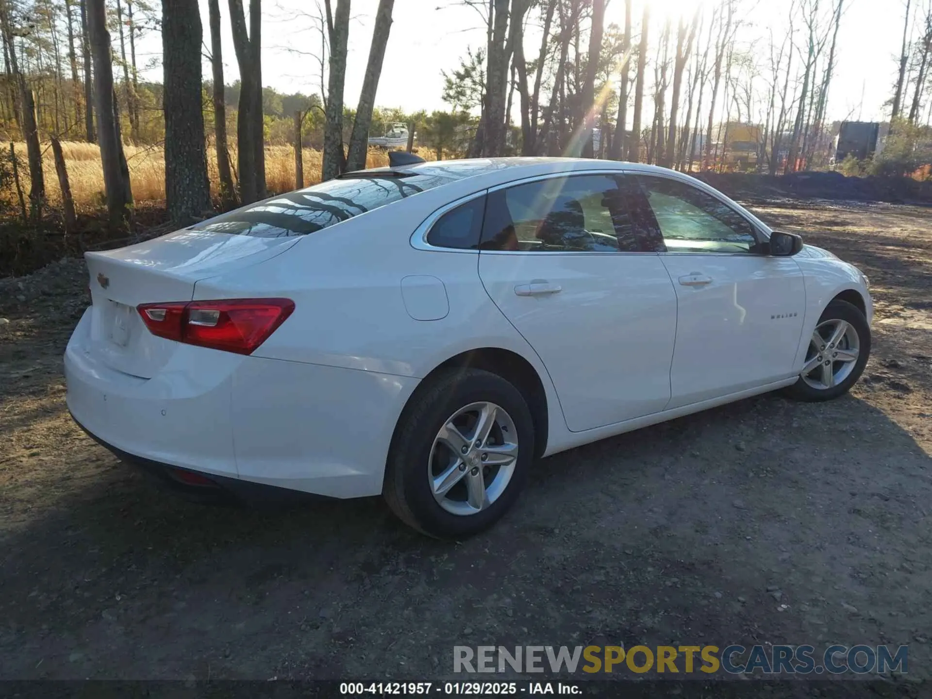 4 Photograph of a damaged car 1G1ZC5ST1MF087695 CHEVROLET MALIBU 2021