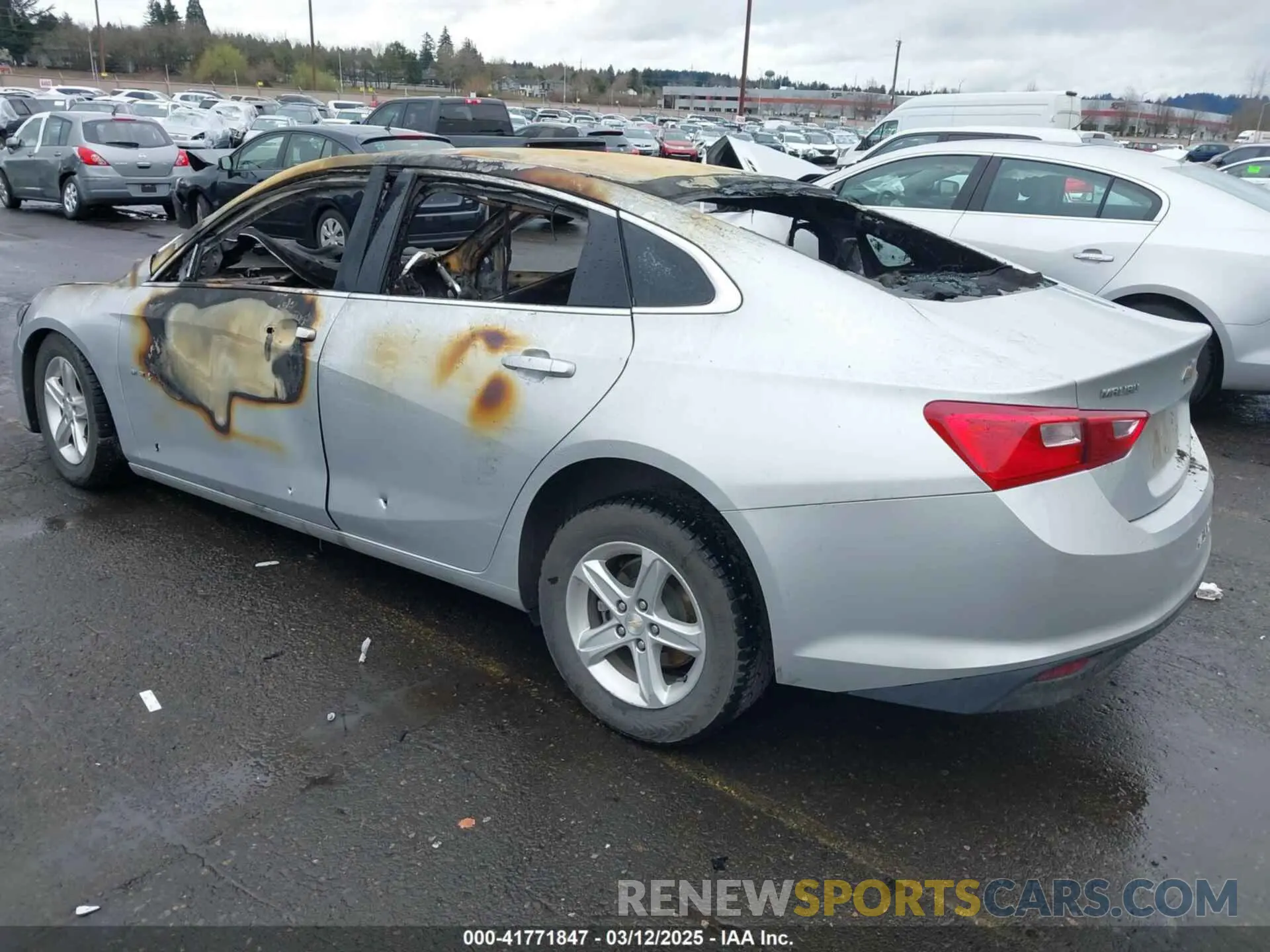3 Photograph of a damaged car 1G1ZC5ST2MF082537 CHEVROLET MALIBU 2021