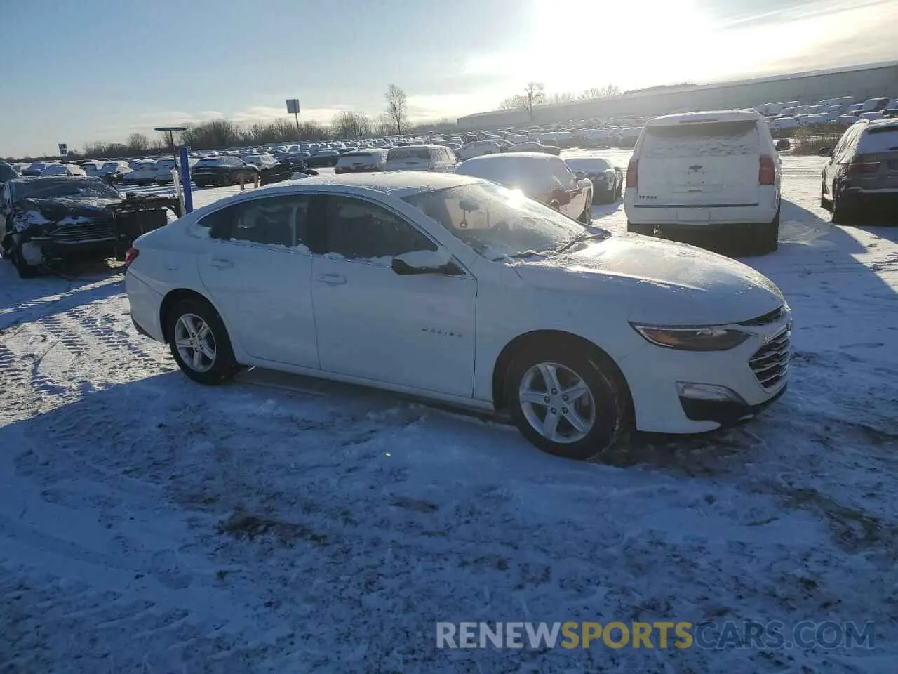 4 Photograph of a damaged car 1G1ZC5ST2MF087219 CHEVROLET MALIBU 2021