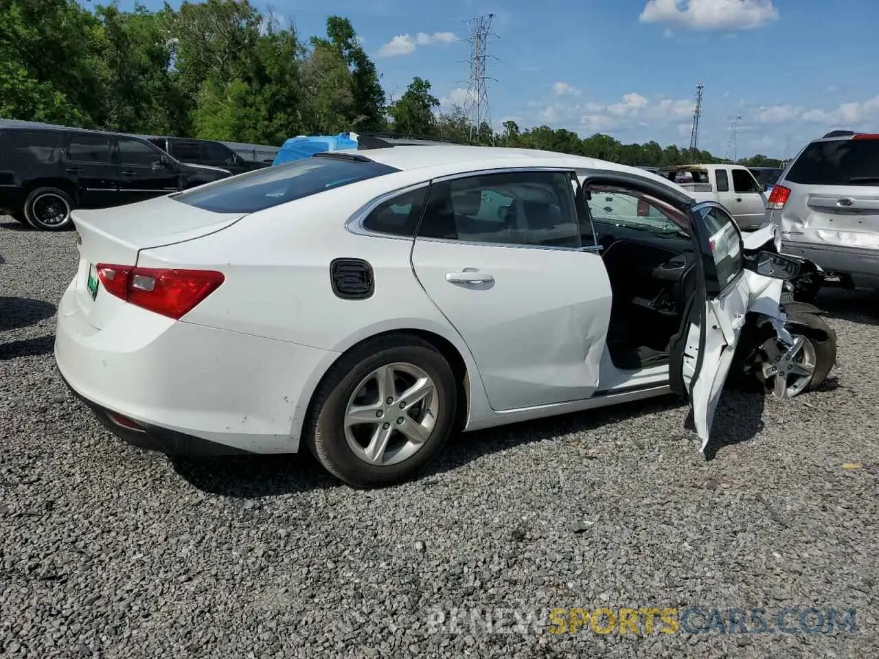 3 Photograph of a damaged car 1G1ZC5ST3MF087195 CHEVROLET MALIBU 2021
