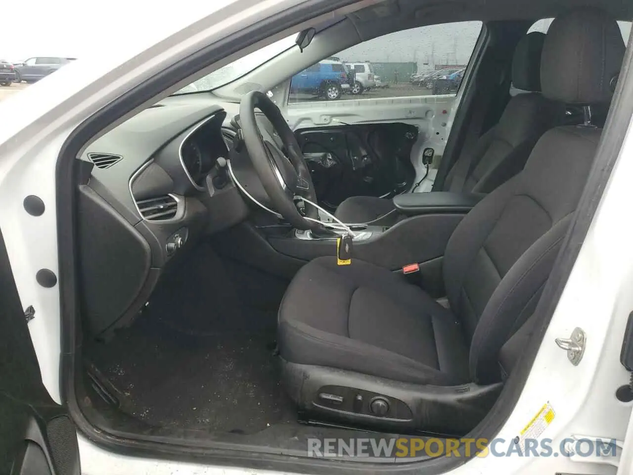 7 Photograph of a damaged car 1G1ZC5ST4MF085620 CHEVROLET MALIBU 2021