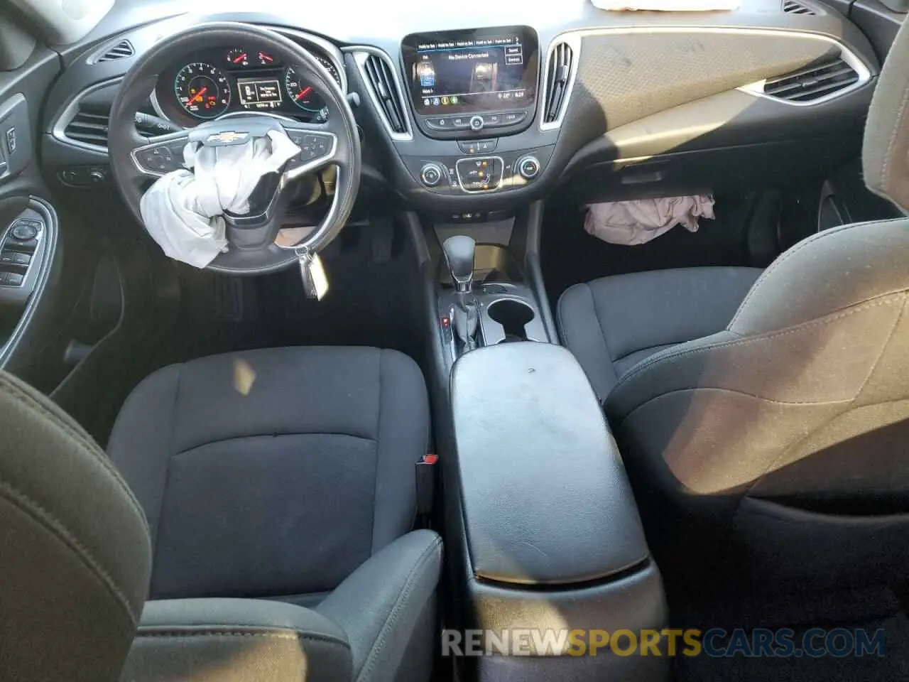 8 Photograph of a damaged car 1G1ZC5ST5MF037995 CHEVROLET MALIBU 2021