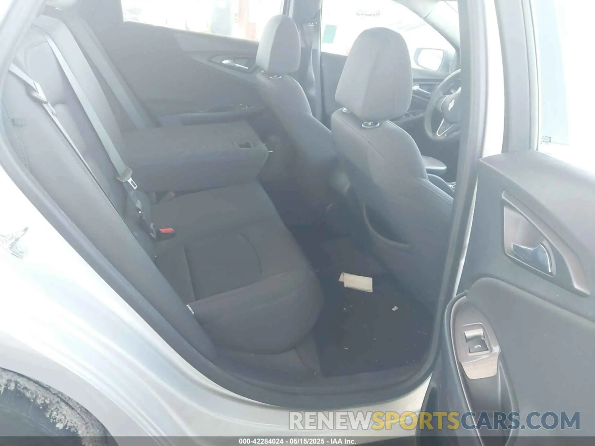 8 Photograph of a damaged car 1G1ZC5ST6MF029808 CHEVROLET MALIBU 2021