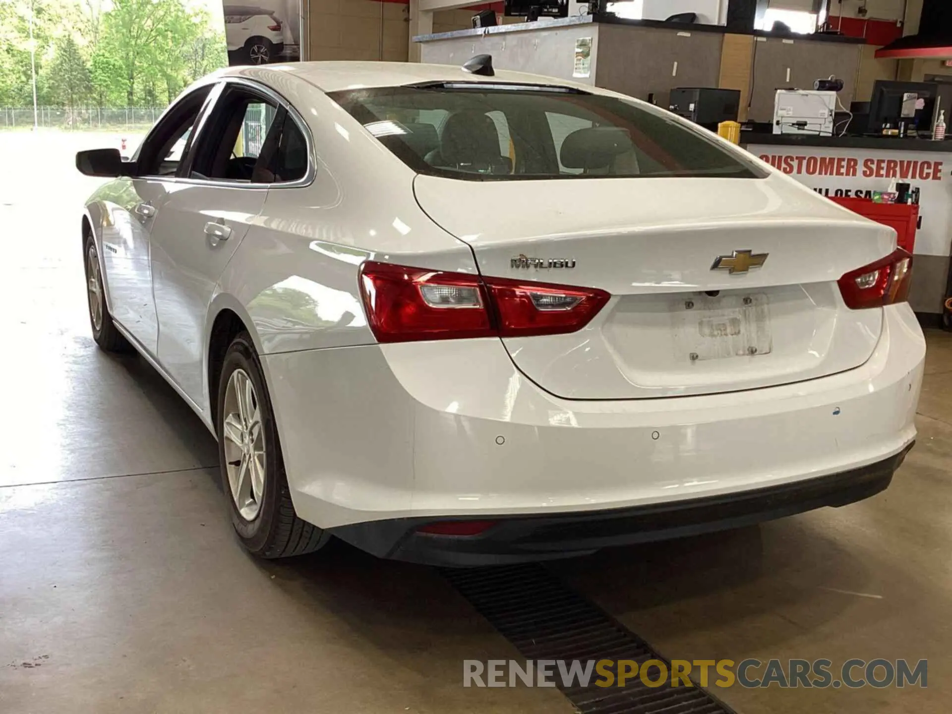 8 Photograph of a damaged car 1G1ZC5ST6MF077776 CHEVROLET MALIBU 2021