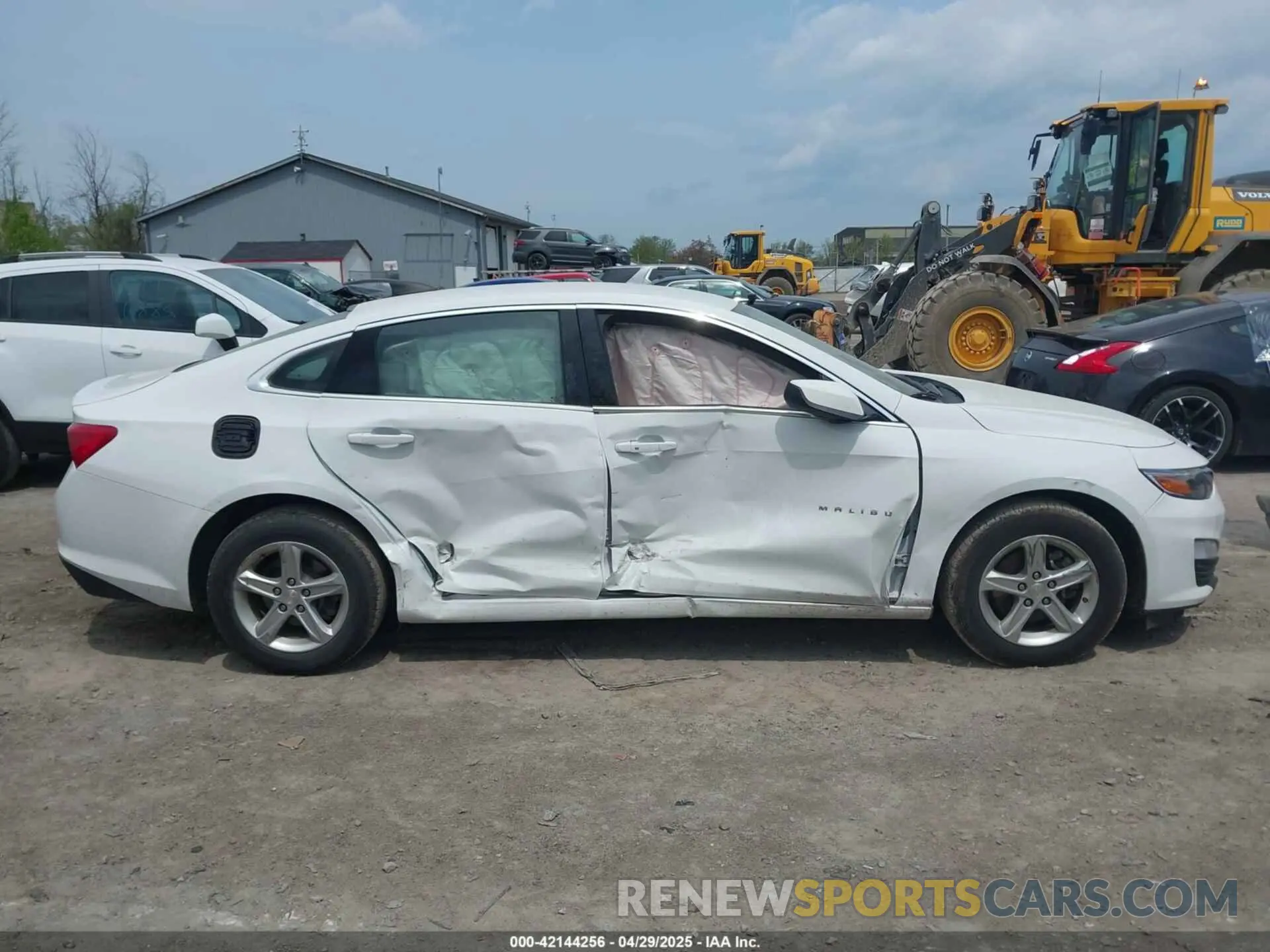 13 Photograph of a damaged car 1G1ZC5ST8MF042446 CHEVROLET MALIBU 2021