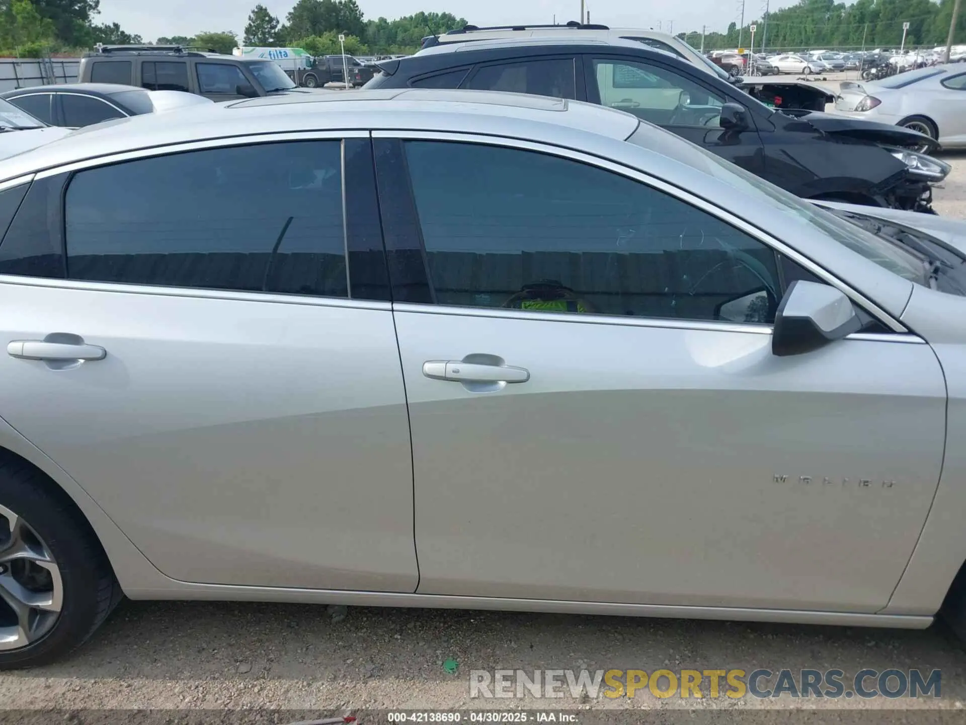 13 Photograph of a damaged car 1G1ZD5ST0MF004965 CHEVROLET MALIBU 2021