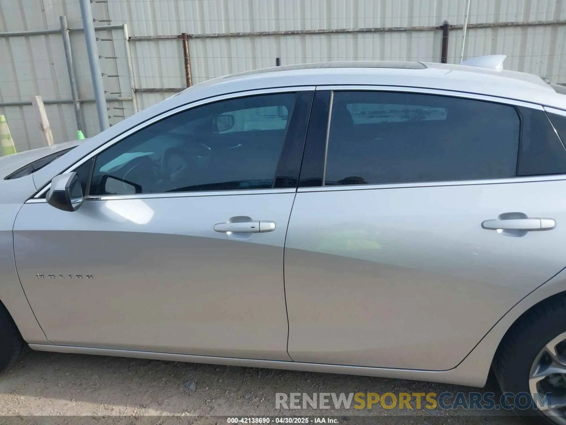 14 Photograph of a damaged car 1G1ZD5ST0MF004965 CHEVROLET MALIBU 2021