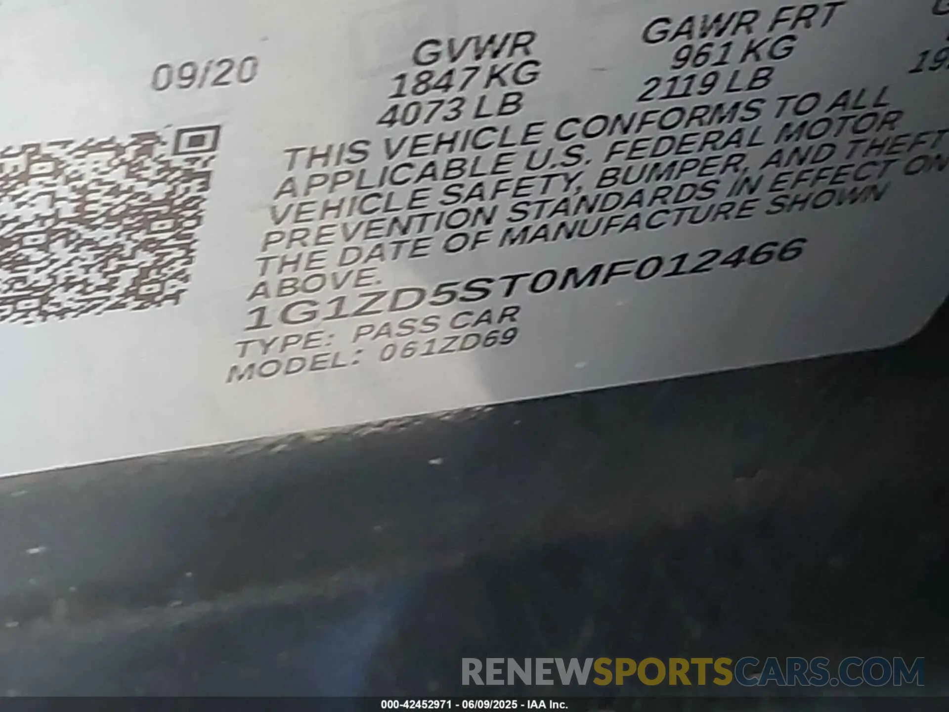 9 Photograph of a damaged car 1G1ZD5ST0MF012466 CHEVROLET MALIBU 2021