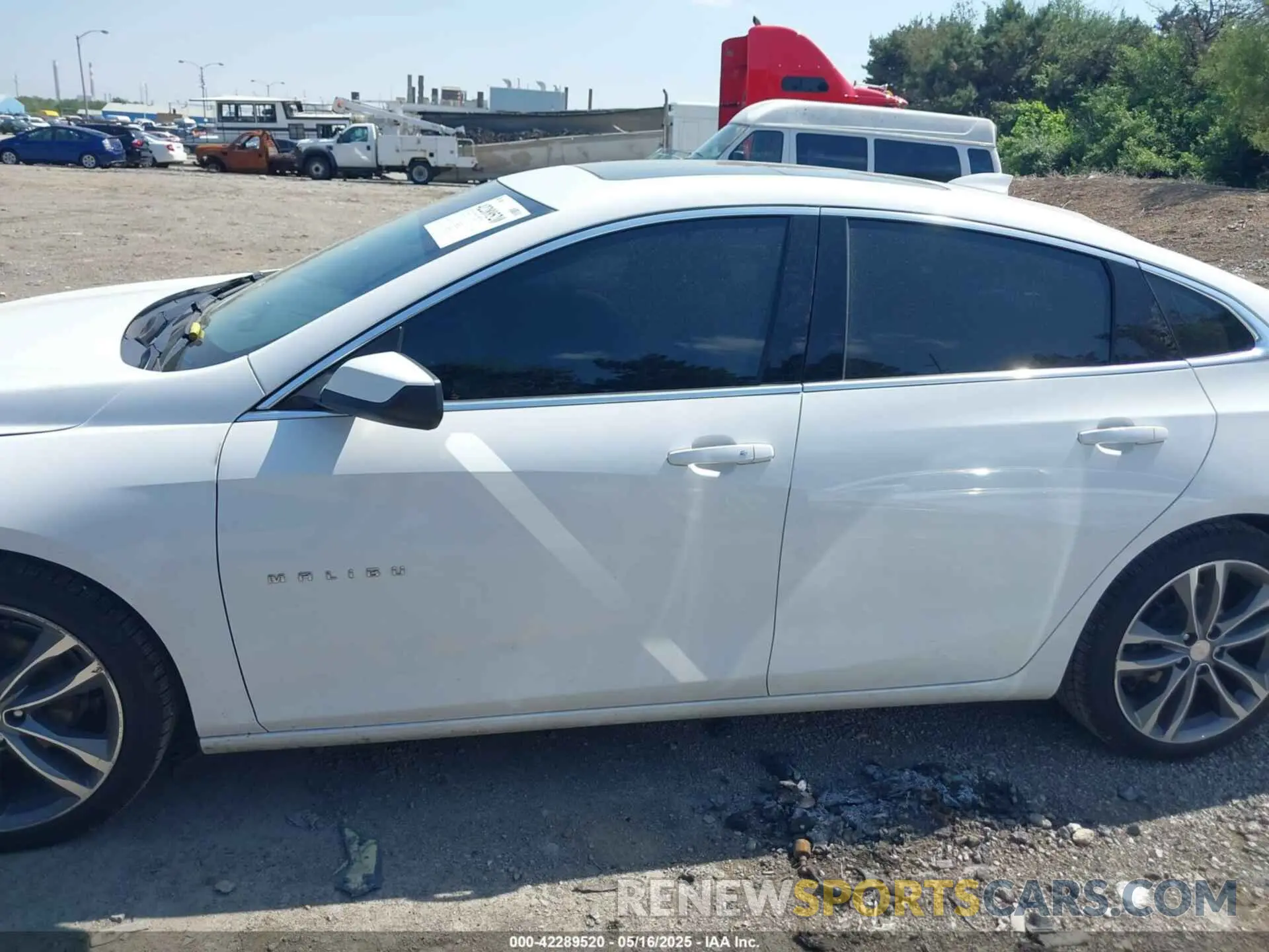 15 Photograph of a damaged car 1G1ZD5ST0MF013875 CHEVROLET MALIBU 2021