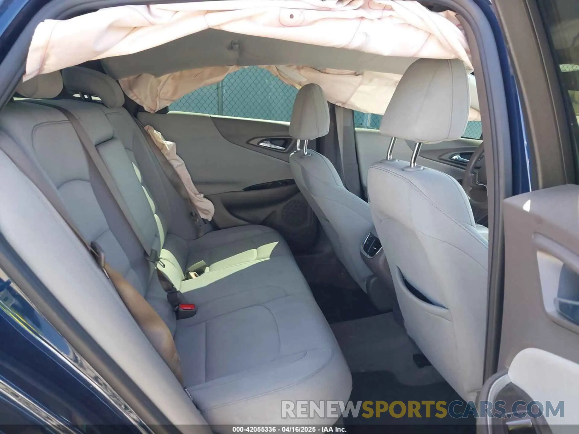 8 Photograph of a damaged car 1G1ZD5ST0MF024407 CHEVROLET MALIBU 2021