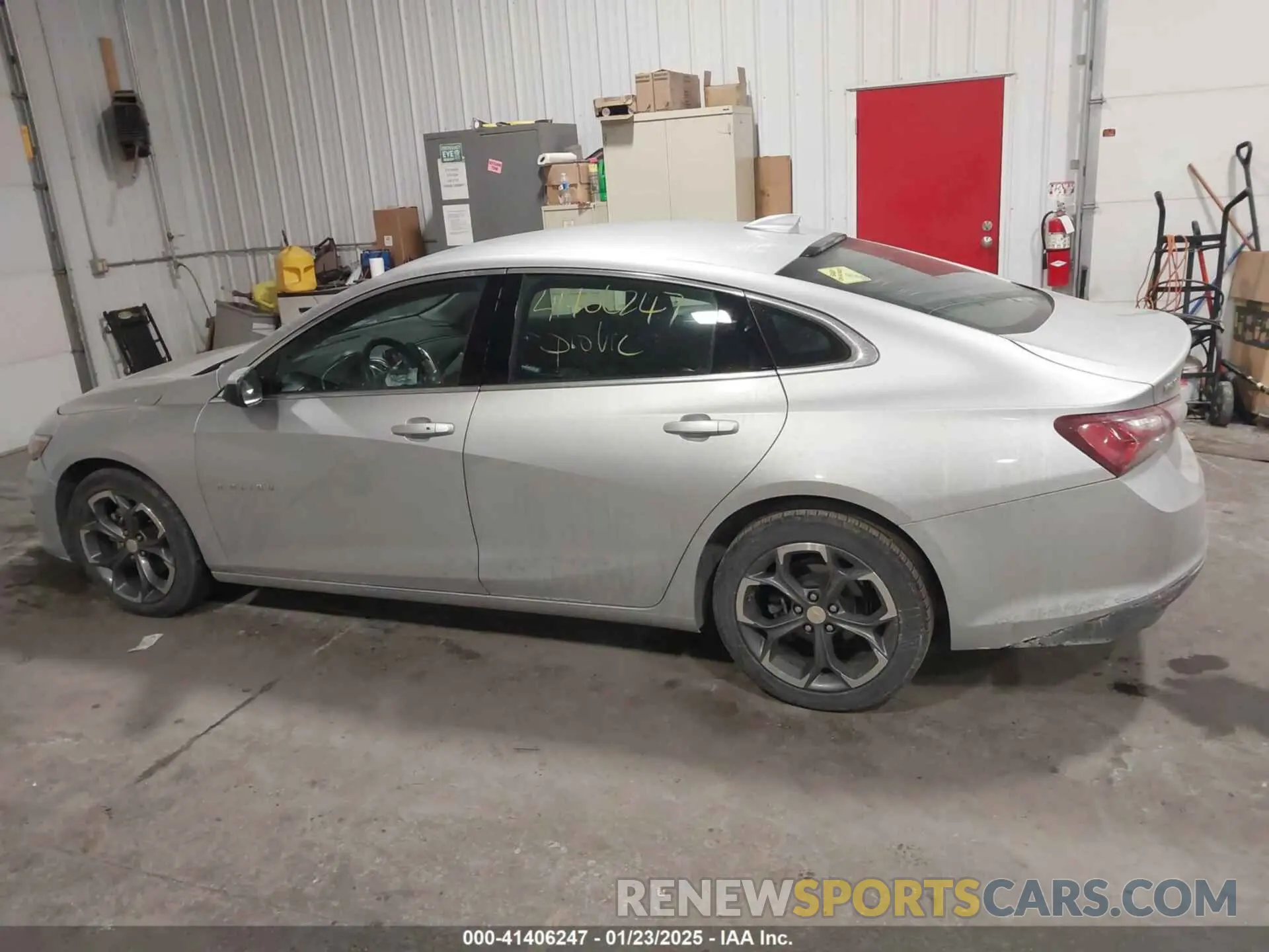 14 Photograph of a damaged car 1G1ZD5ST0MF060923 CHEVROLET MALIBU 2021