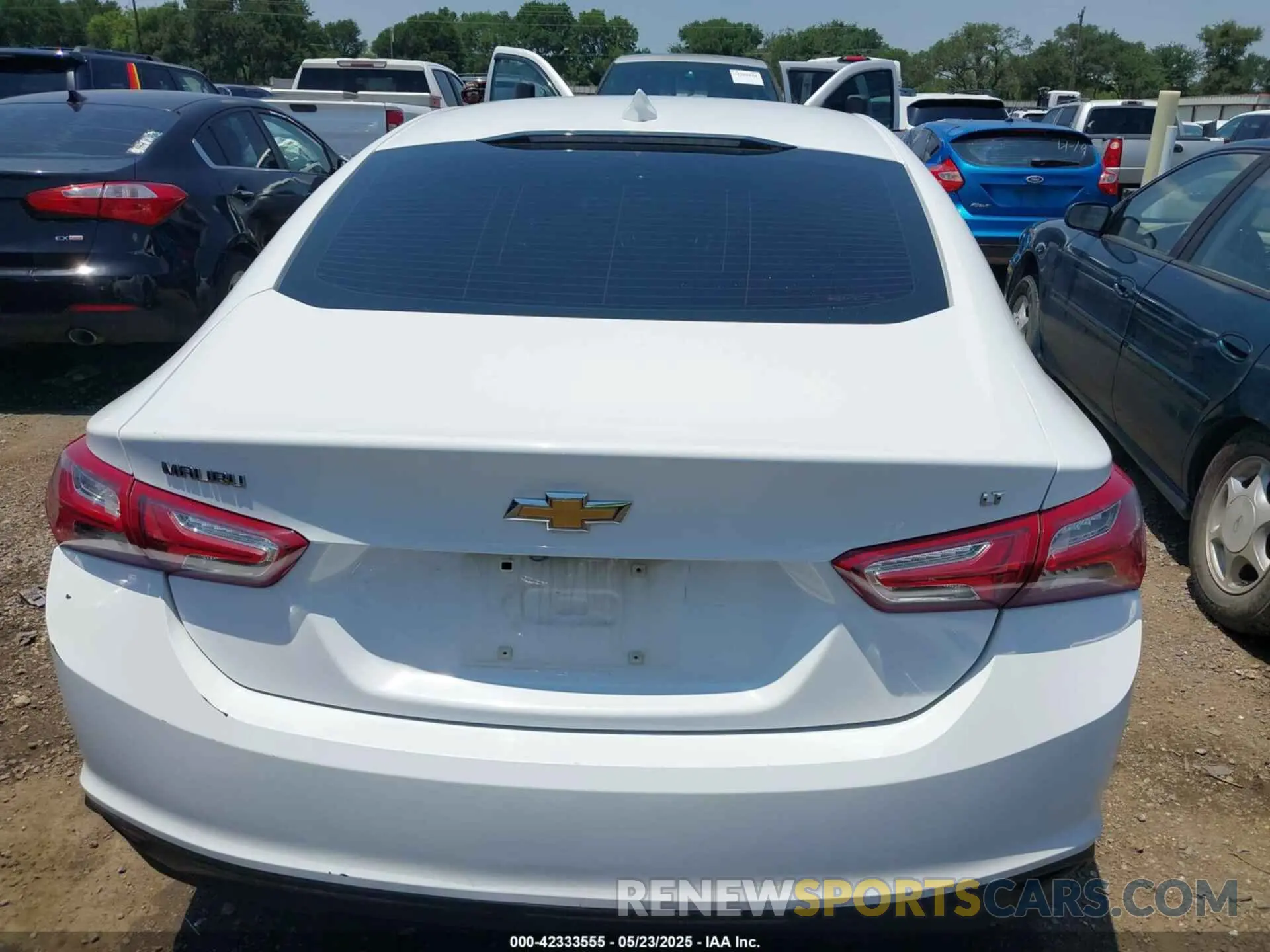 16 Photograph of a damaged car 1G1ZD5ST0MF061554 CHEVROLET MALIBU 2021