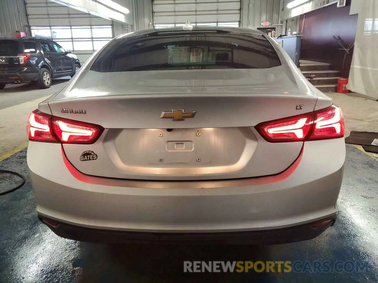 6 Photograph of a damaged car 1G1ZD5ST0MF073879 CHEVROLET MALIBU 2021