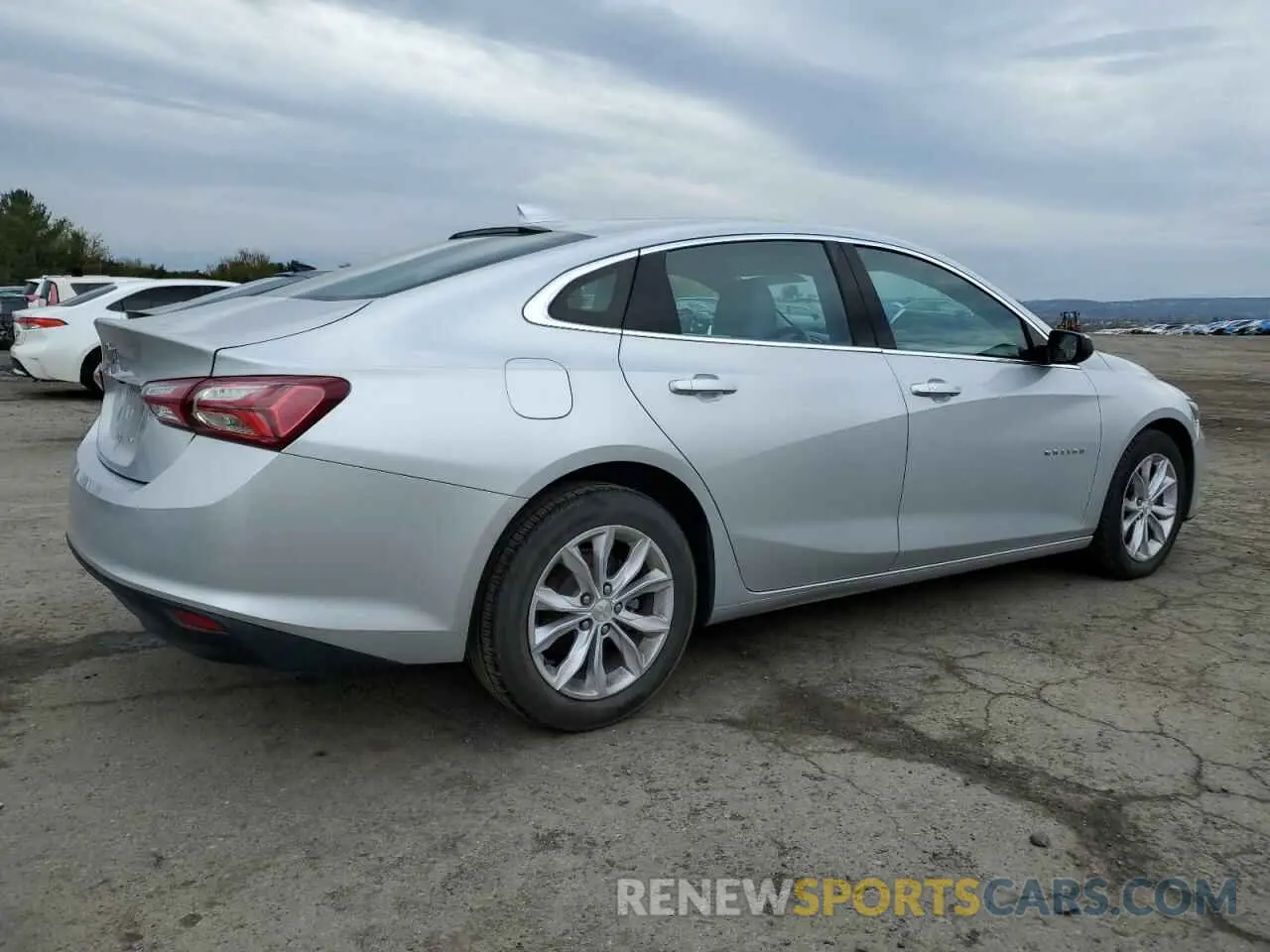 3 Photograph of a damaged car 1G1ZD5ST0MF074143 CHEVROLET MALIBU 2021