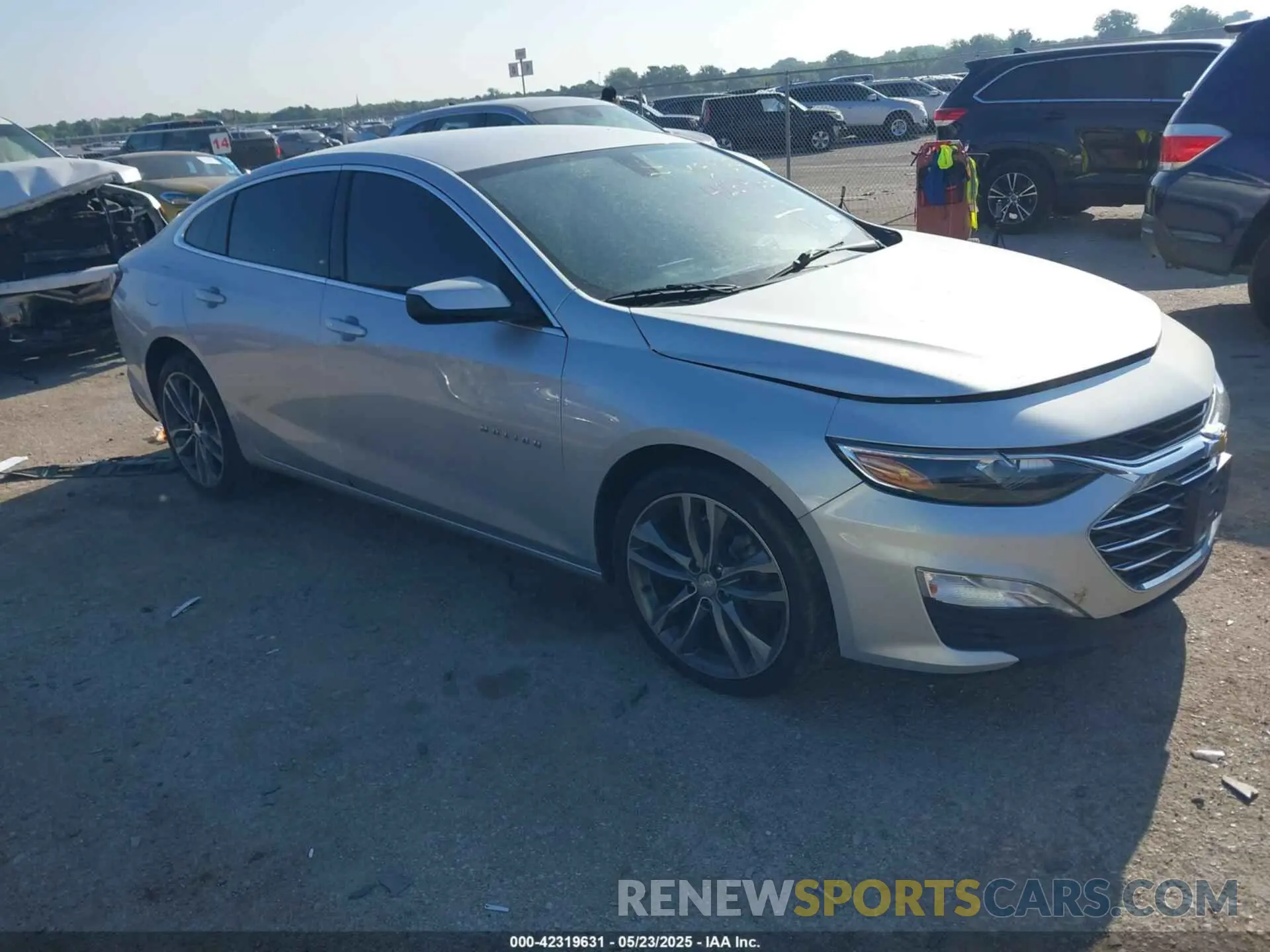 1 Photograph of a damaged car 1G1ZD5ST1MF005042 CHEVROLET MALIBU 2021