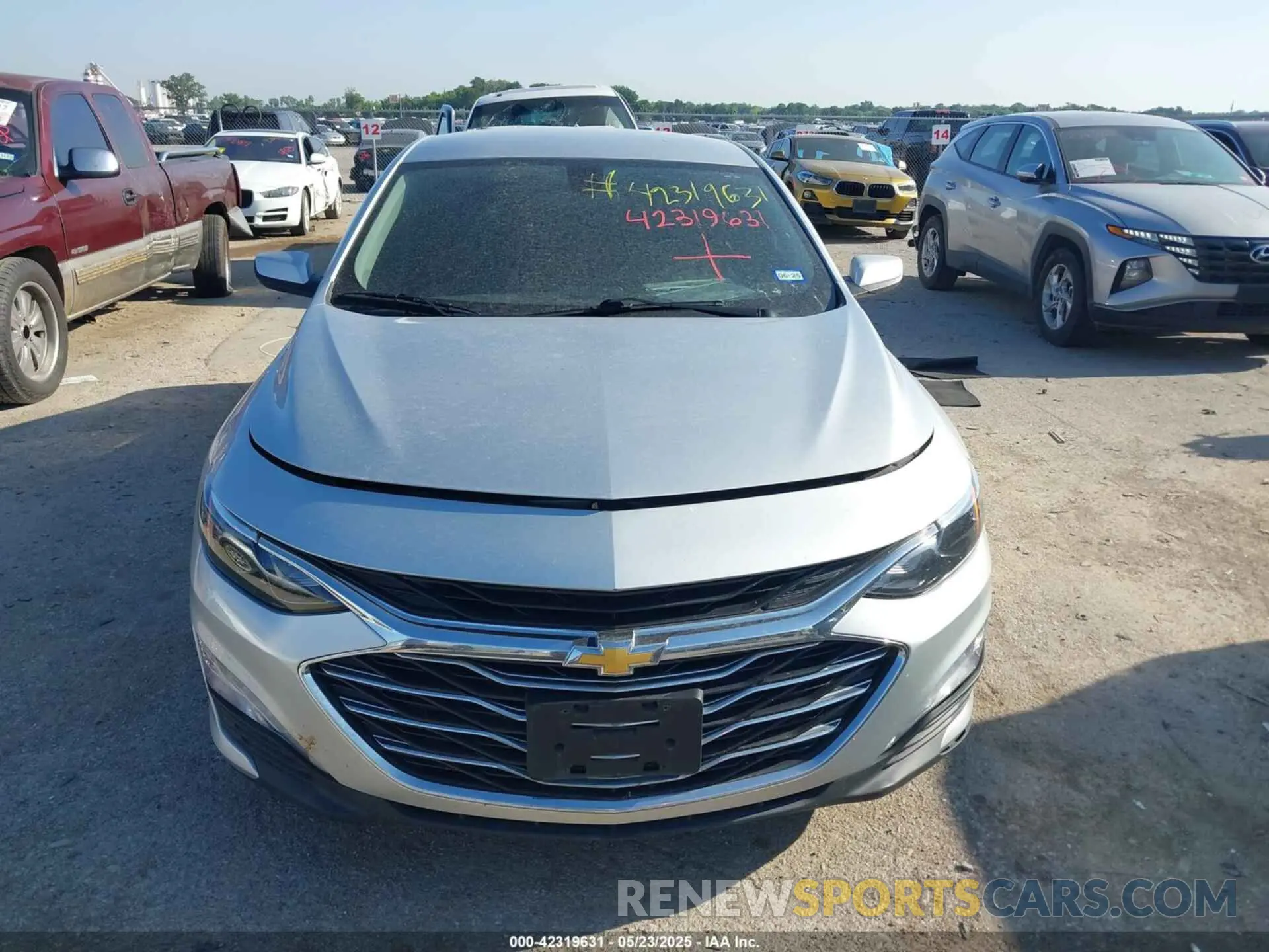 12 Photograph of a damaged car 1G1ZD5ST1MF005042 CHEVROLET MALIBU 2021